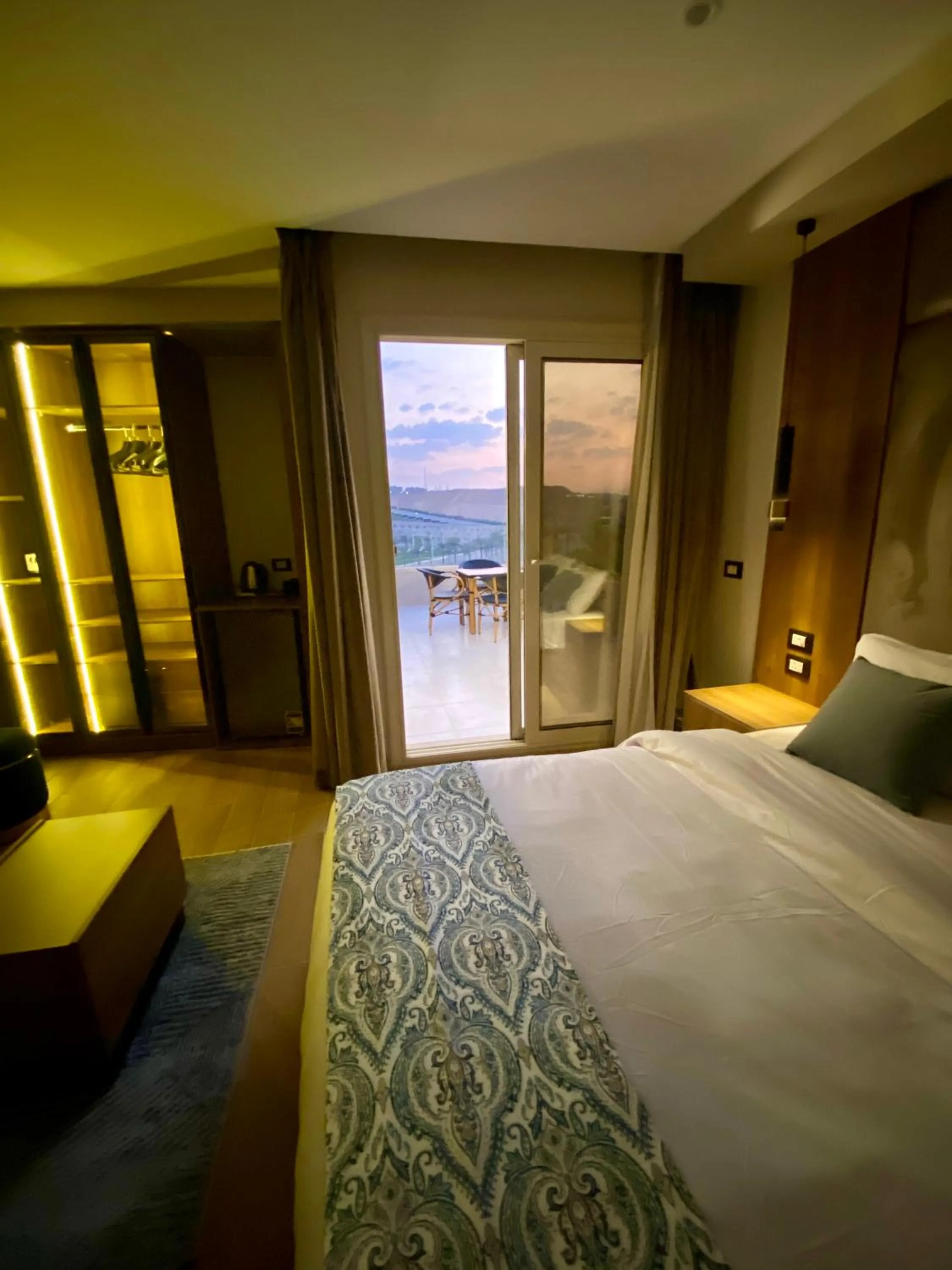 Bed in New Museum Guest House, Pyramids View