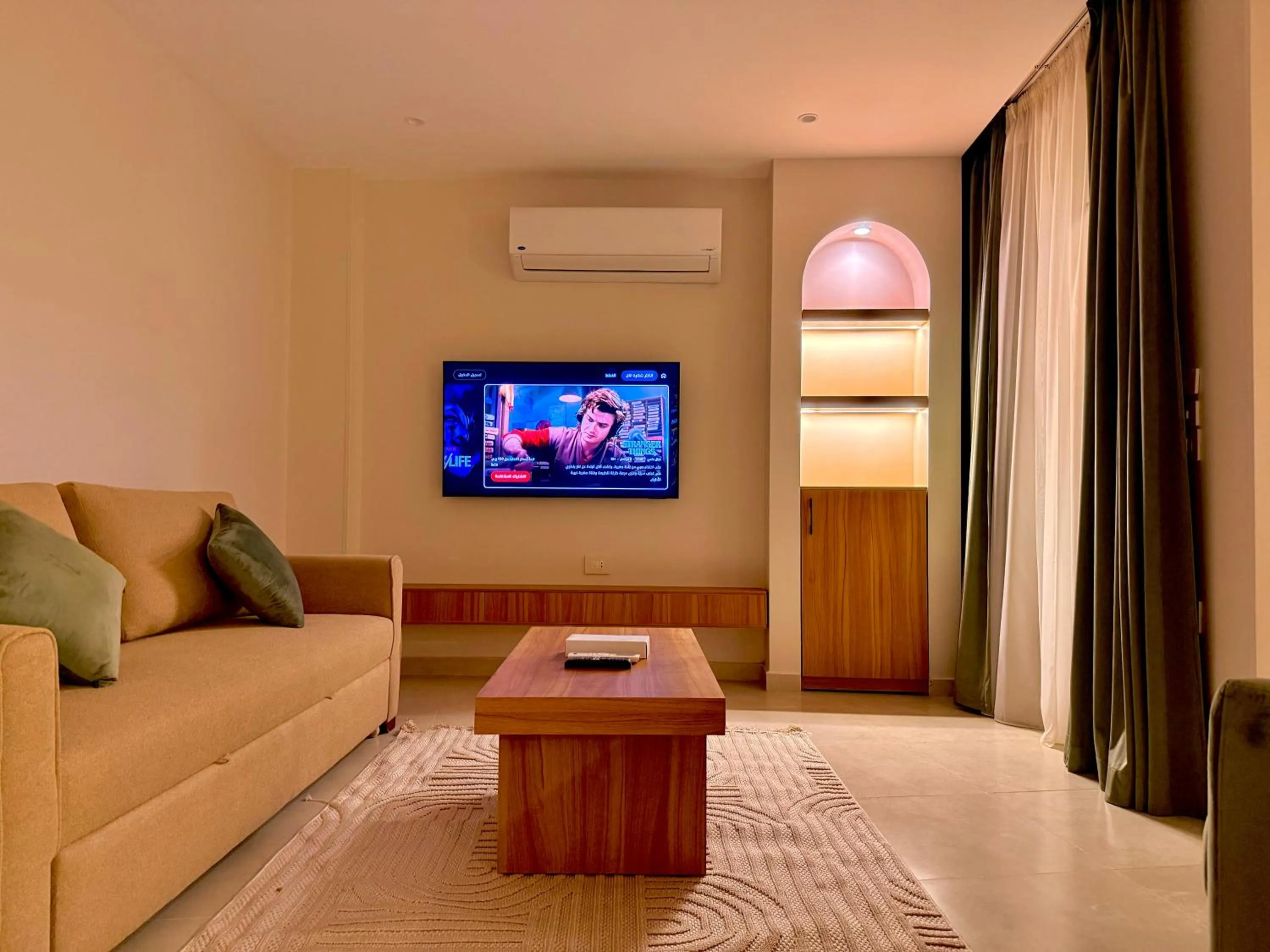 Living room in New Museum Guest House, Pyramids View