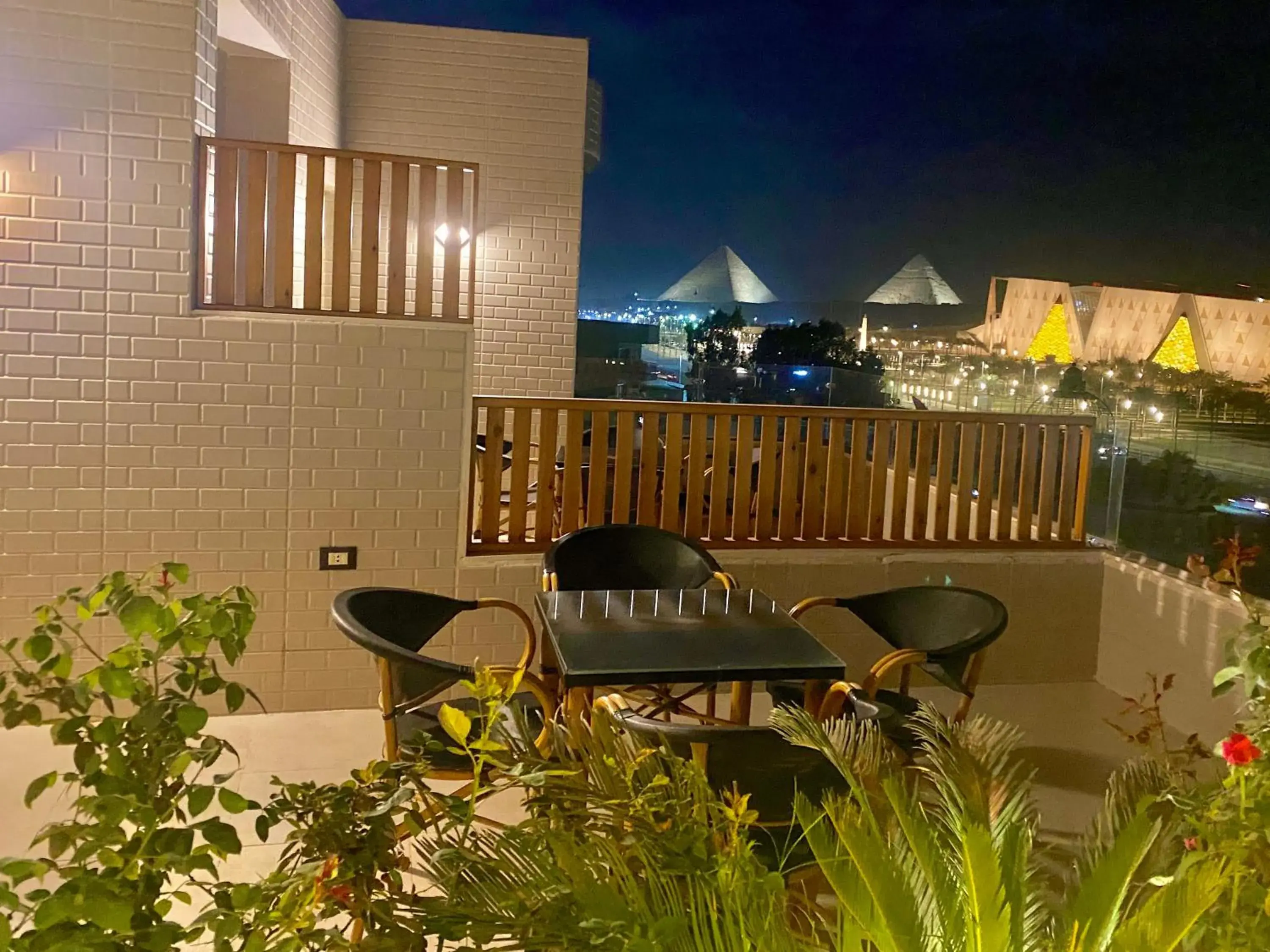 Queen Room with Balcony in New Museum Guest House, Pyramids View Queen Room with Balcony in New Museum Guest House, Pyramids View