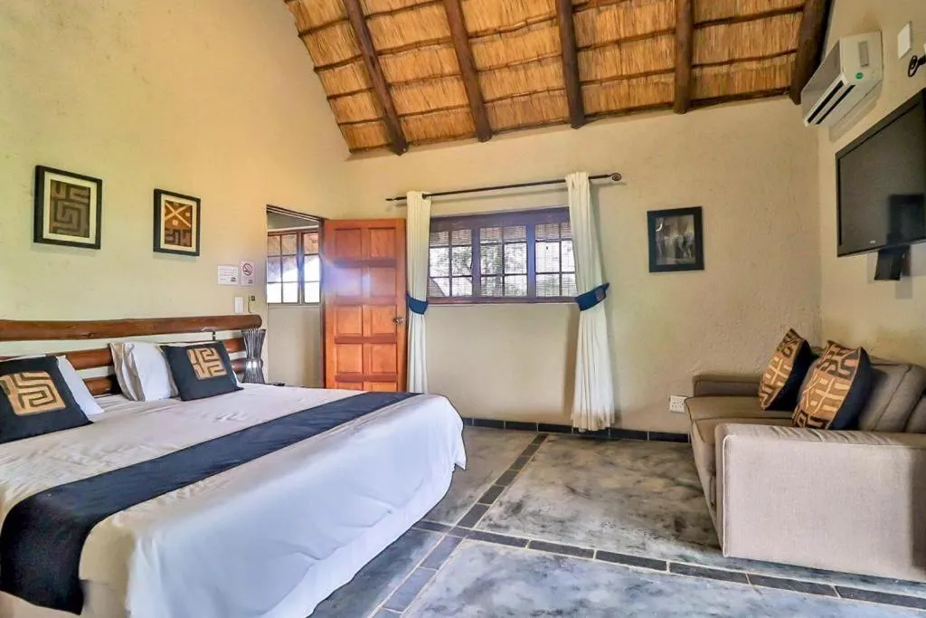 Bedroom, Bed in Kruger Escape - Solar System