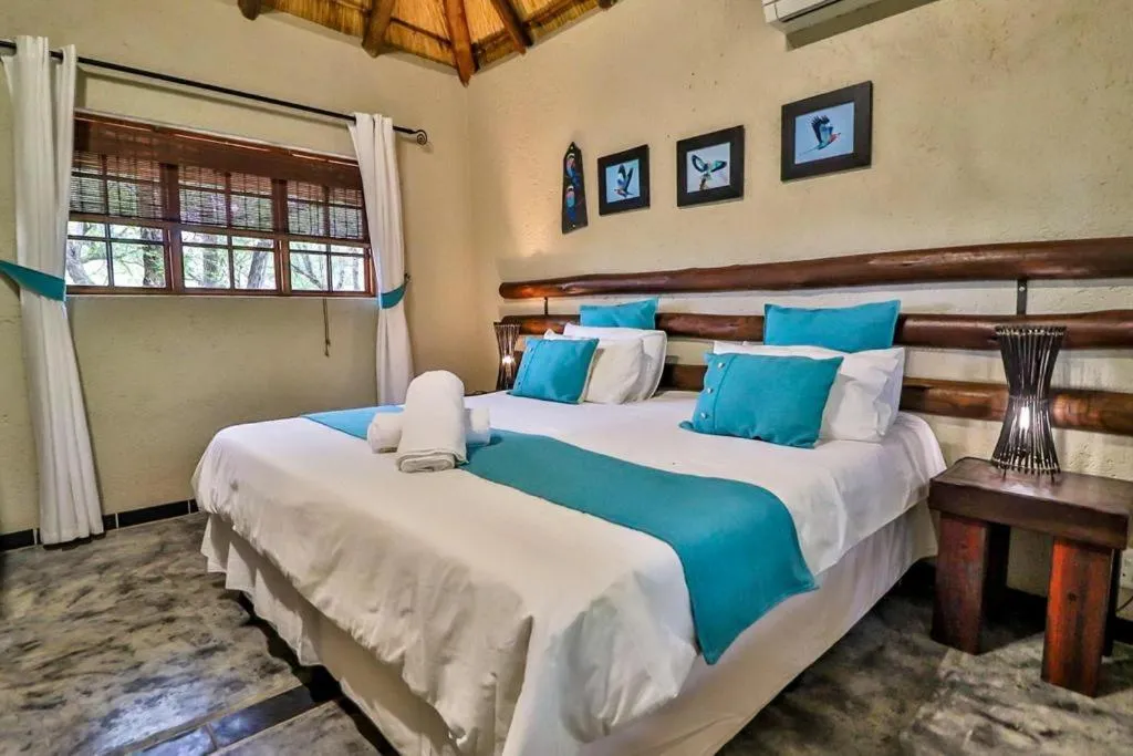 Bedroom, Bed in Kruger Escape - Solar System