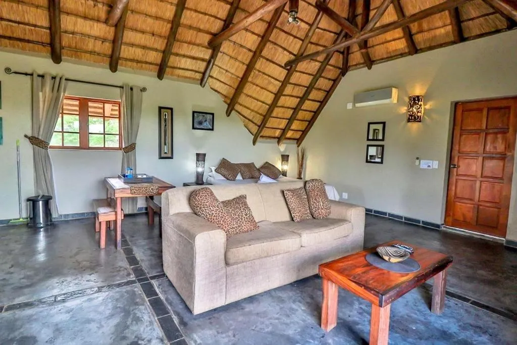 Living room in Kruger Escape - Solar System