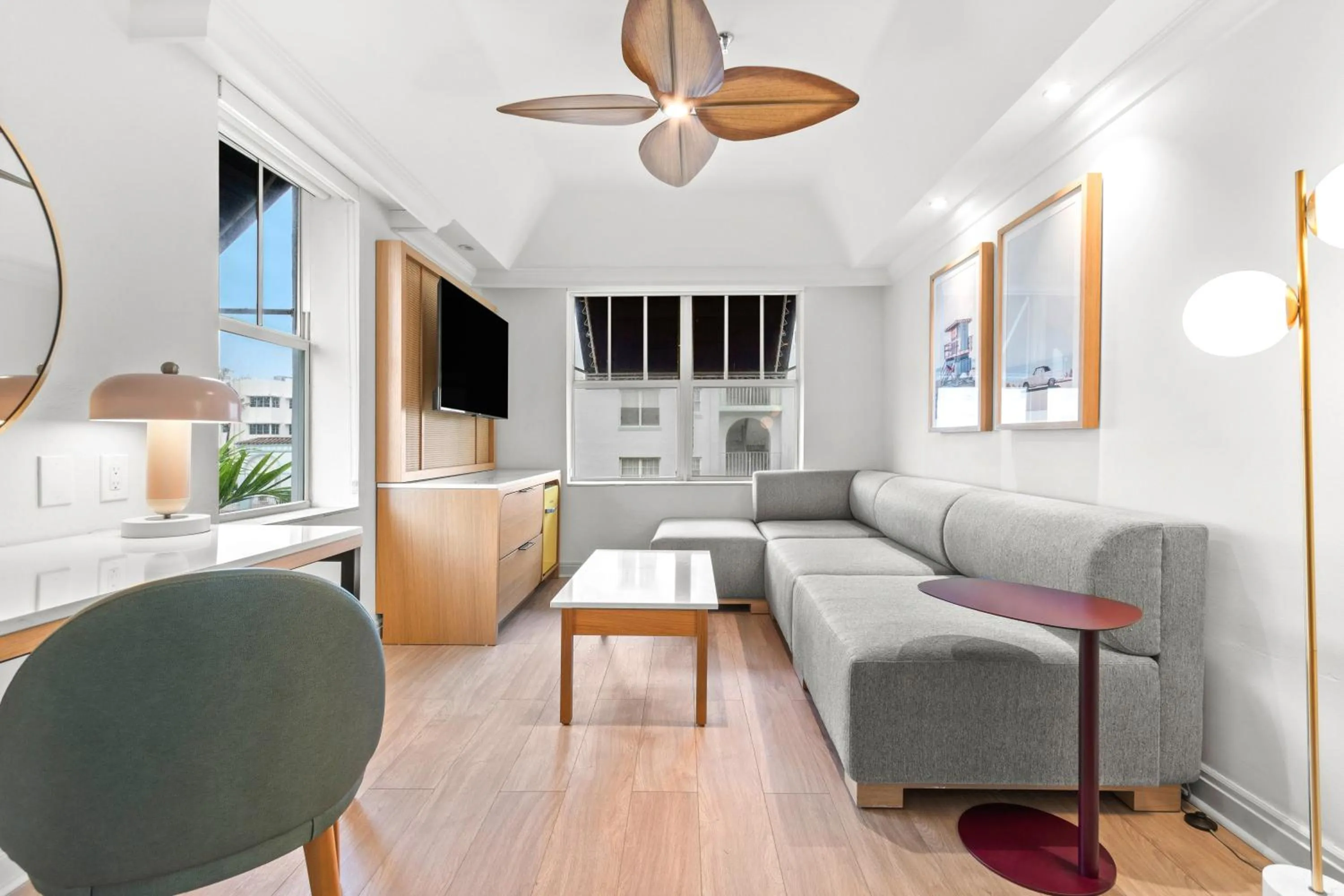 TV and multimedia in Aloha Fridays