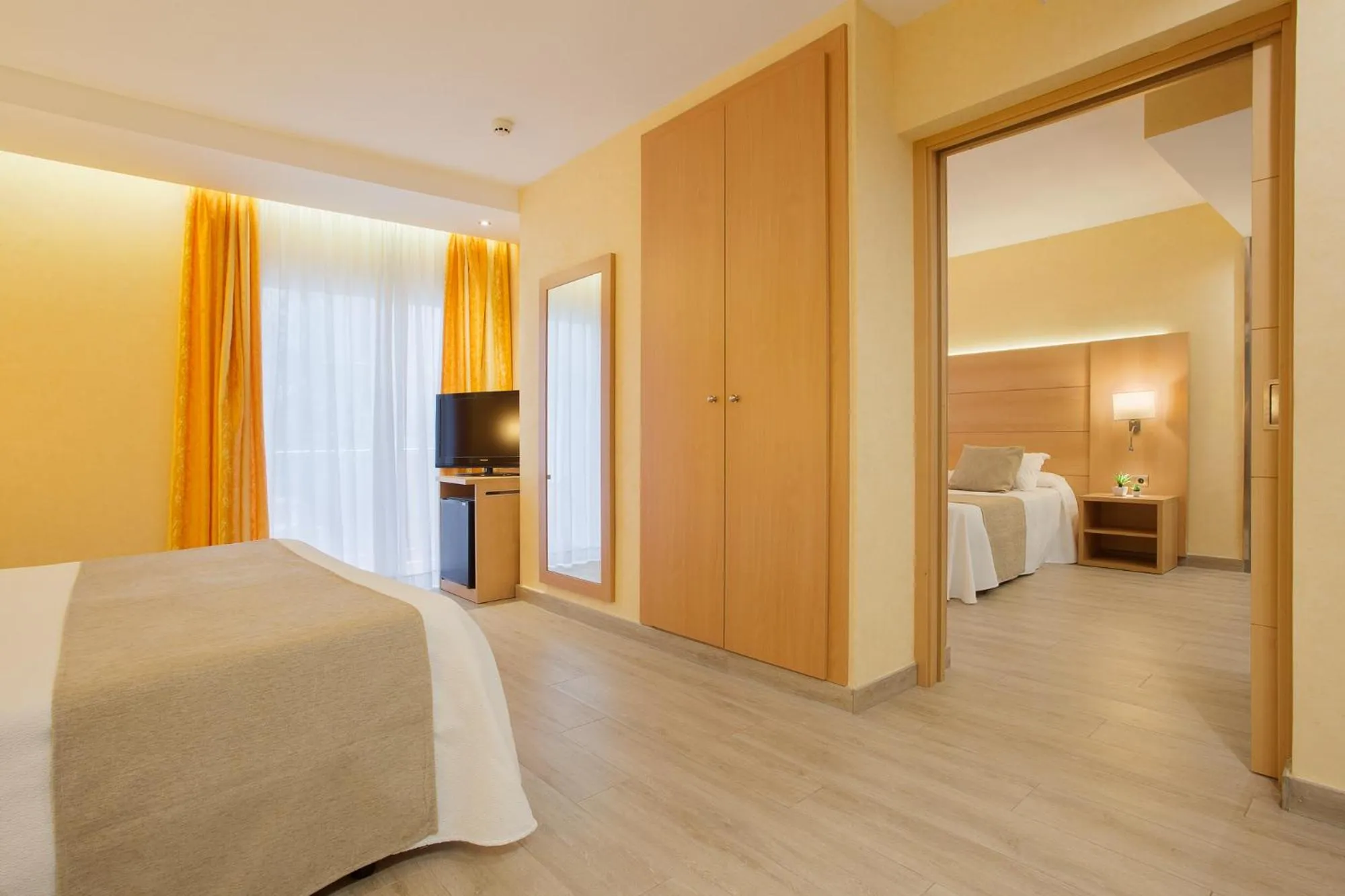 Bed in Hotel Pimar & Spa