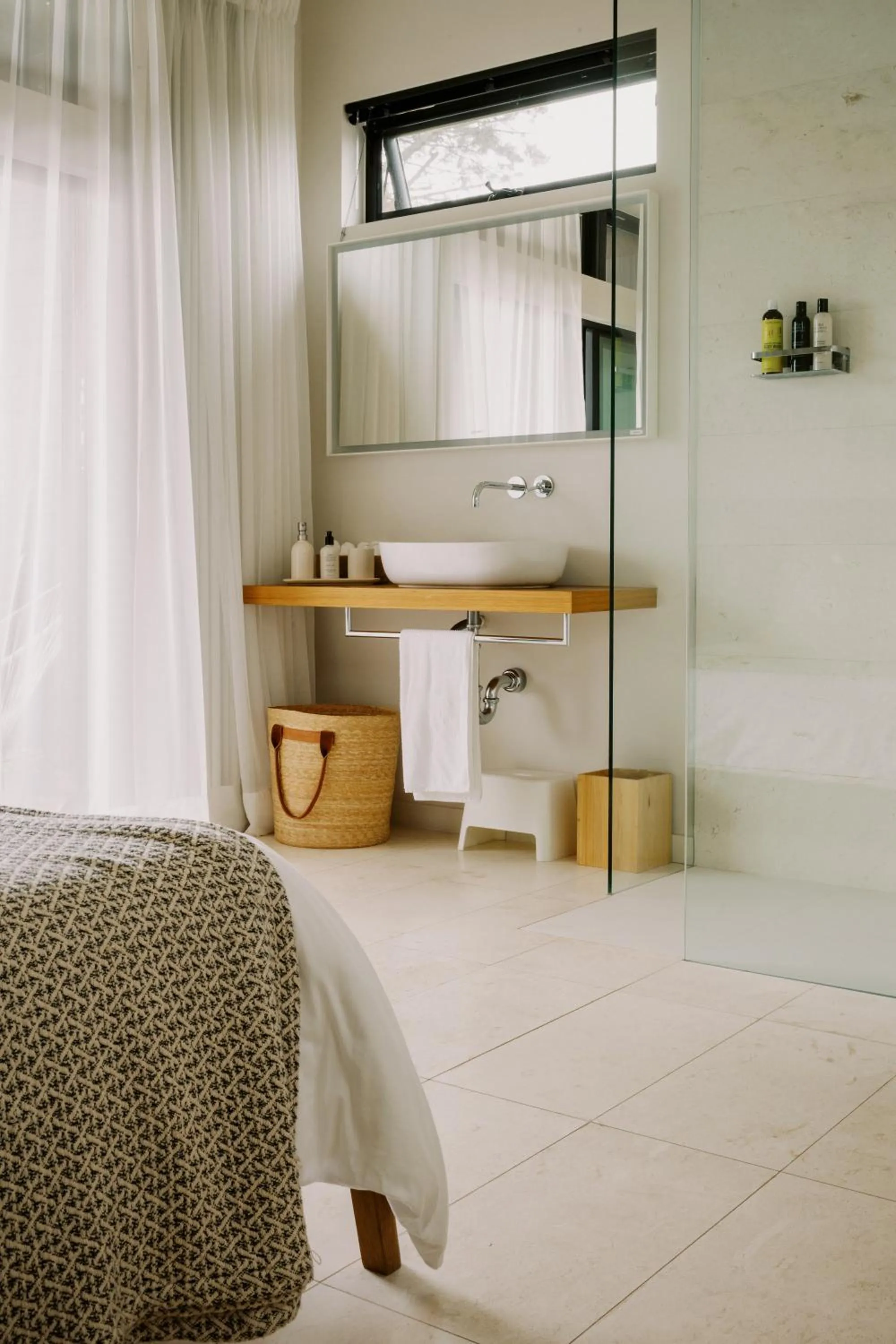 Shower, Bed in Twelve Senses Retreat