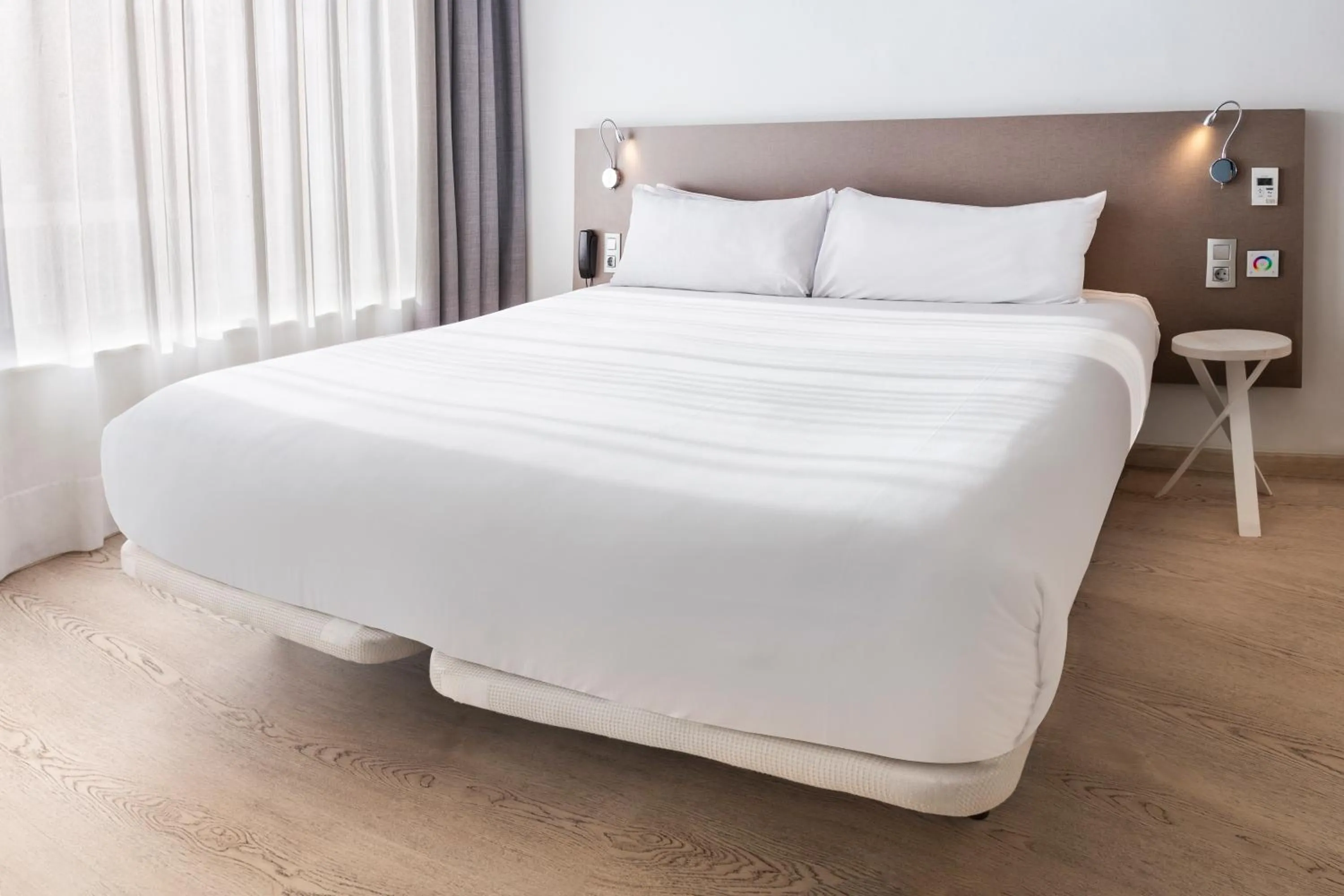 Bed in B&B HOTELS Donostia San Sebastián Aeropuerto