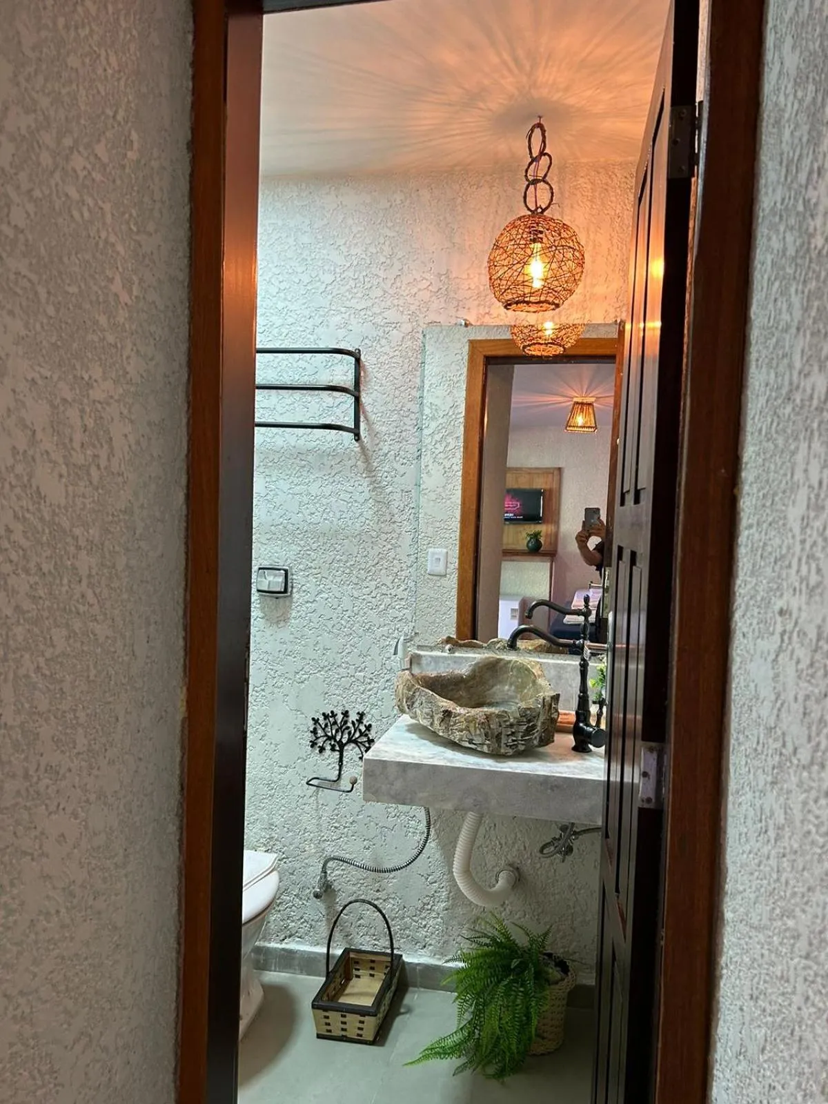 Toilet in Pousada Preciosa do Arraial - com Natura e L'Occitane - recém inaugurada