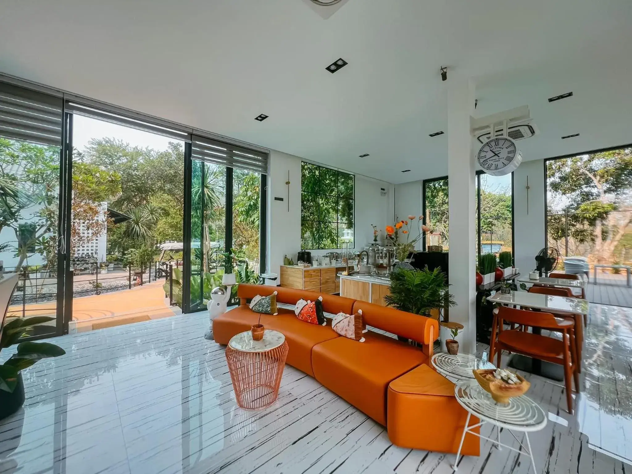 Restaurant/places to eat in VeeVaree Riverkwai Resort Restaurant/places to eat in VeeVaree Riverkwai Resort