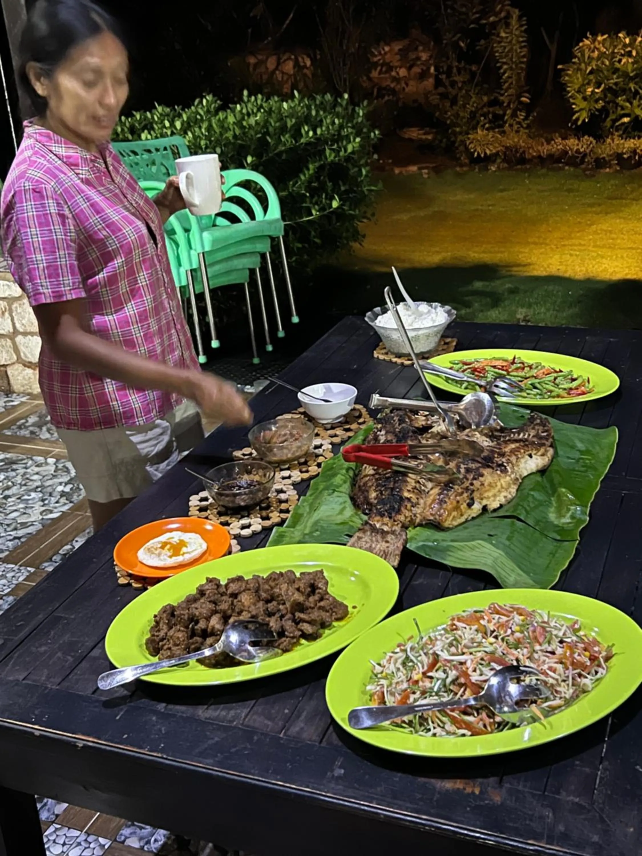 Dining area in Rote Surf Resort - Lualemba Bungalows