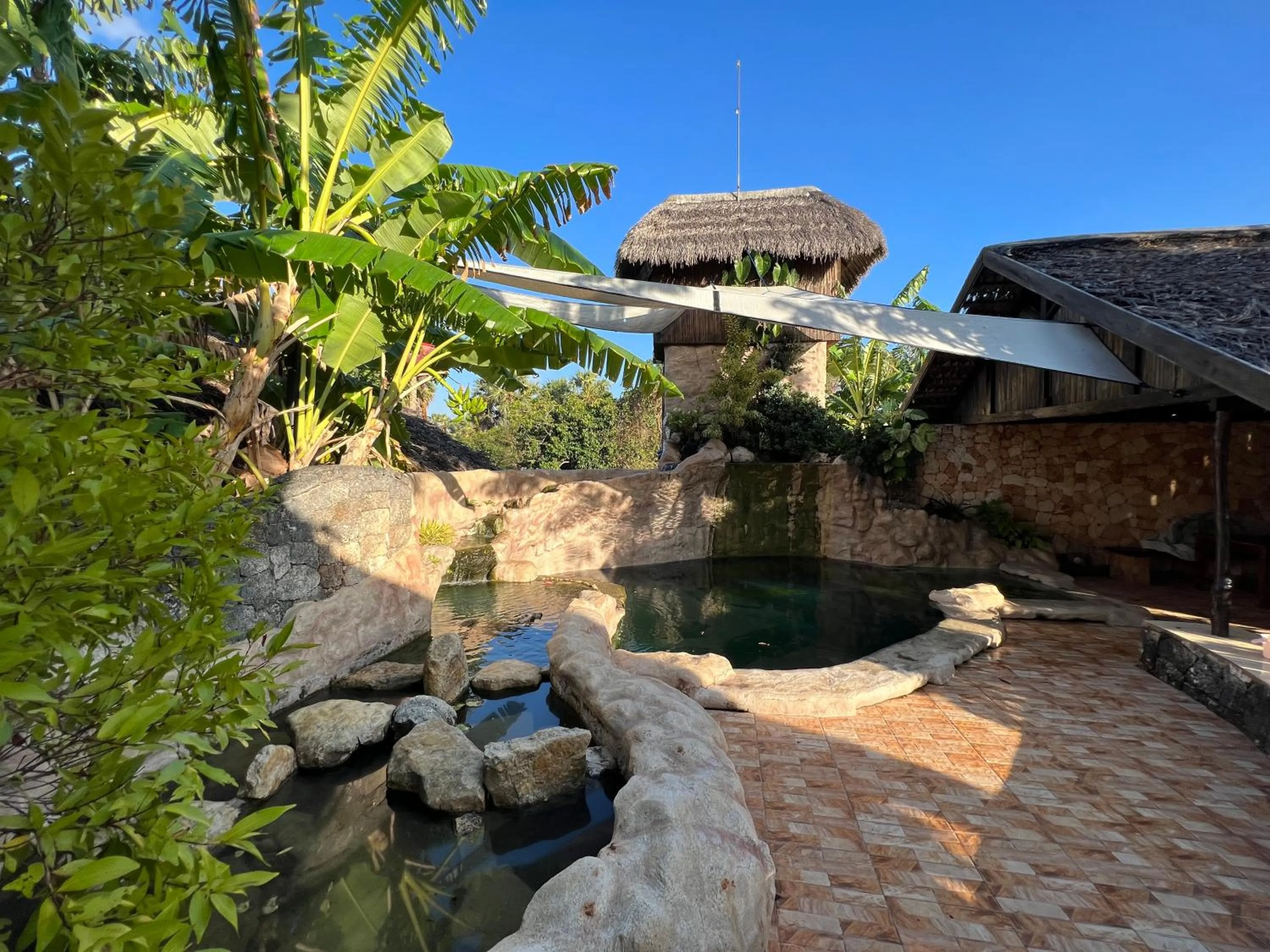 Garden in Rote Surf Resort - Lualemba Bungalows