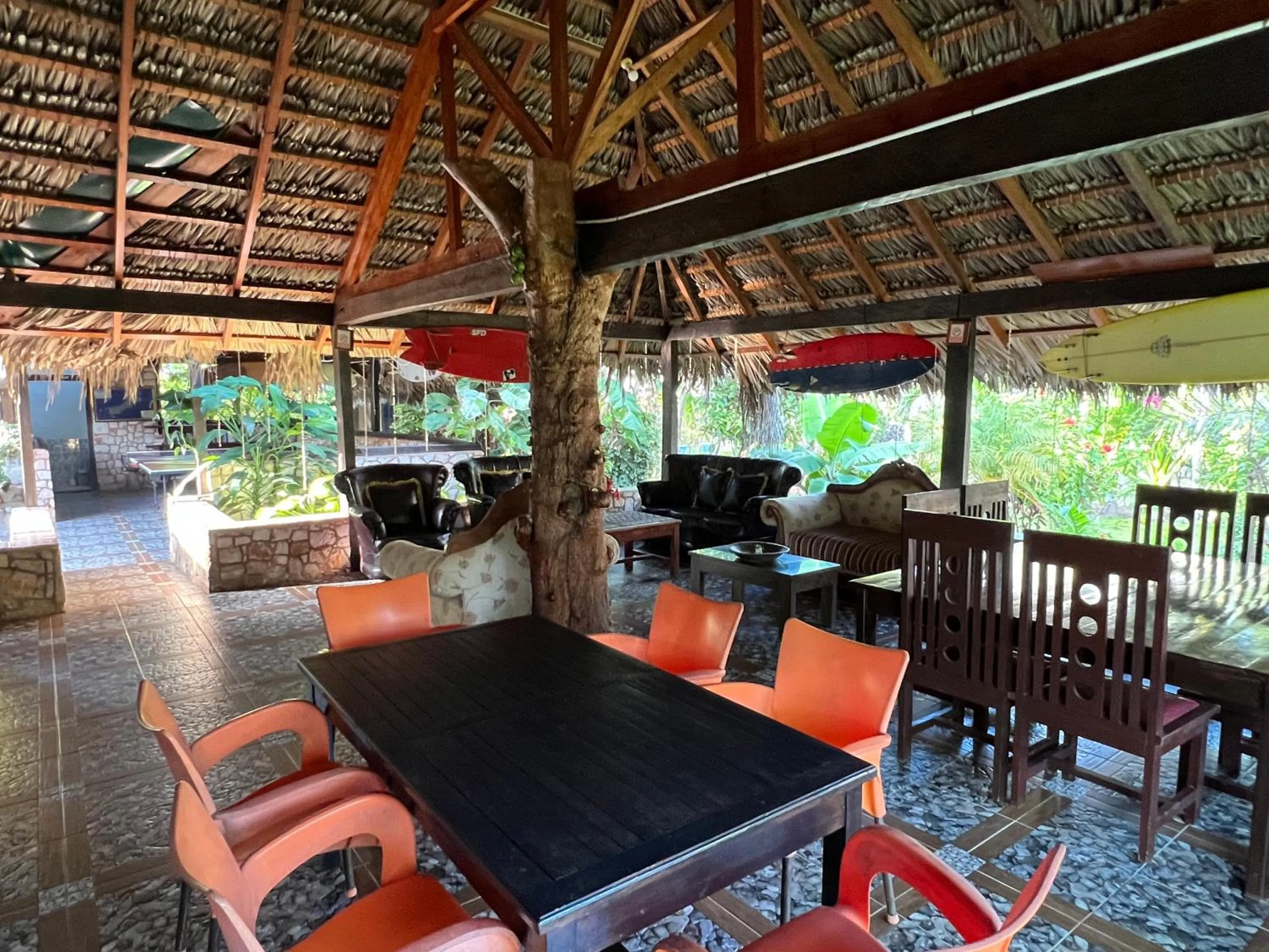 Property building in Rote Surf Resort - Lualemba Bungalows