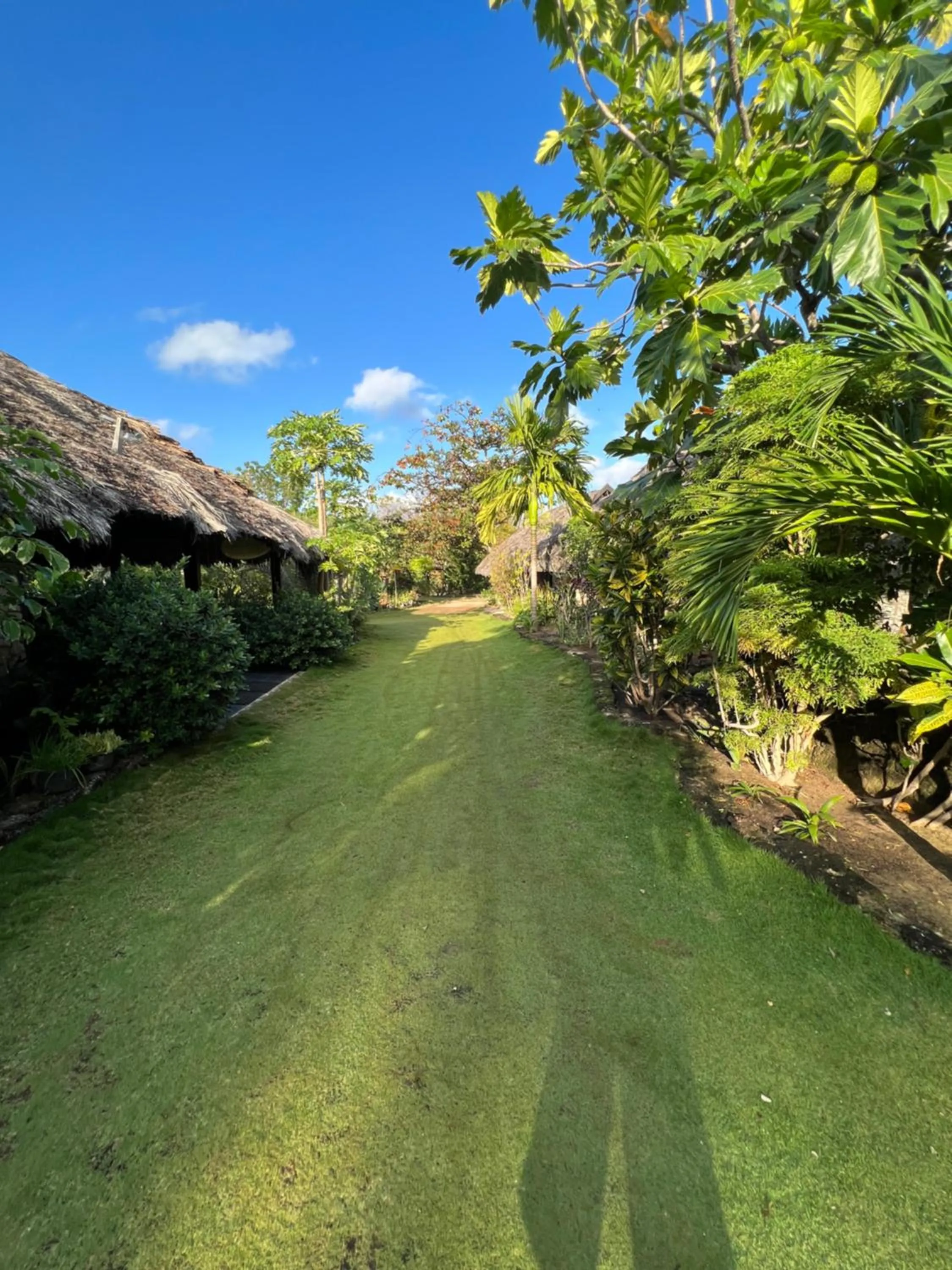 Property building in Rote Surf Resort - Lualemba Bungalows