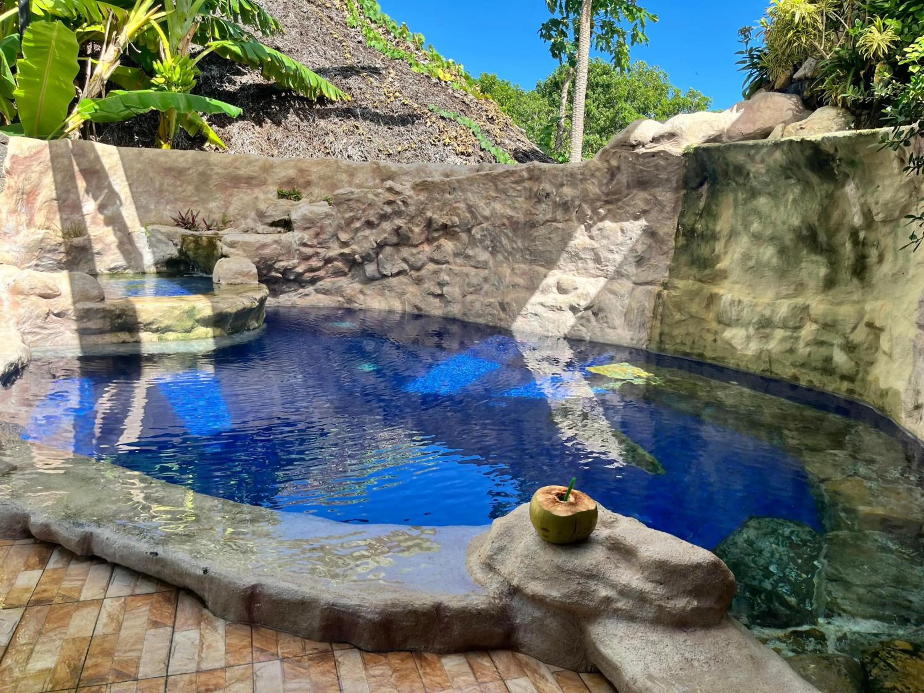 Swimming pool in Rote Surf Resort - Lualemba Bungalows