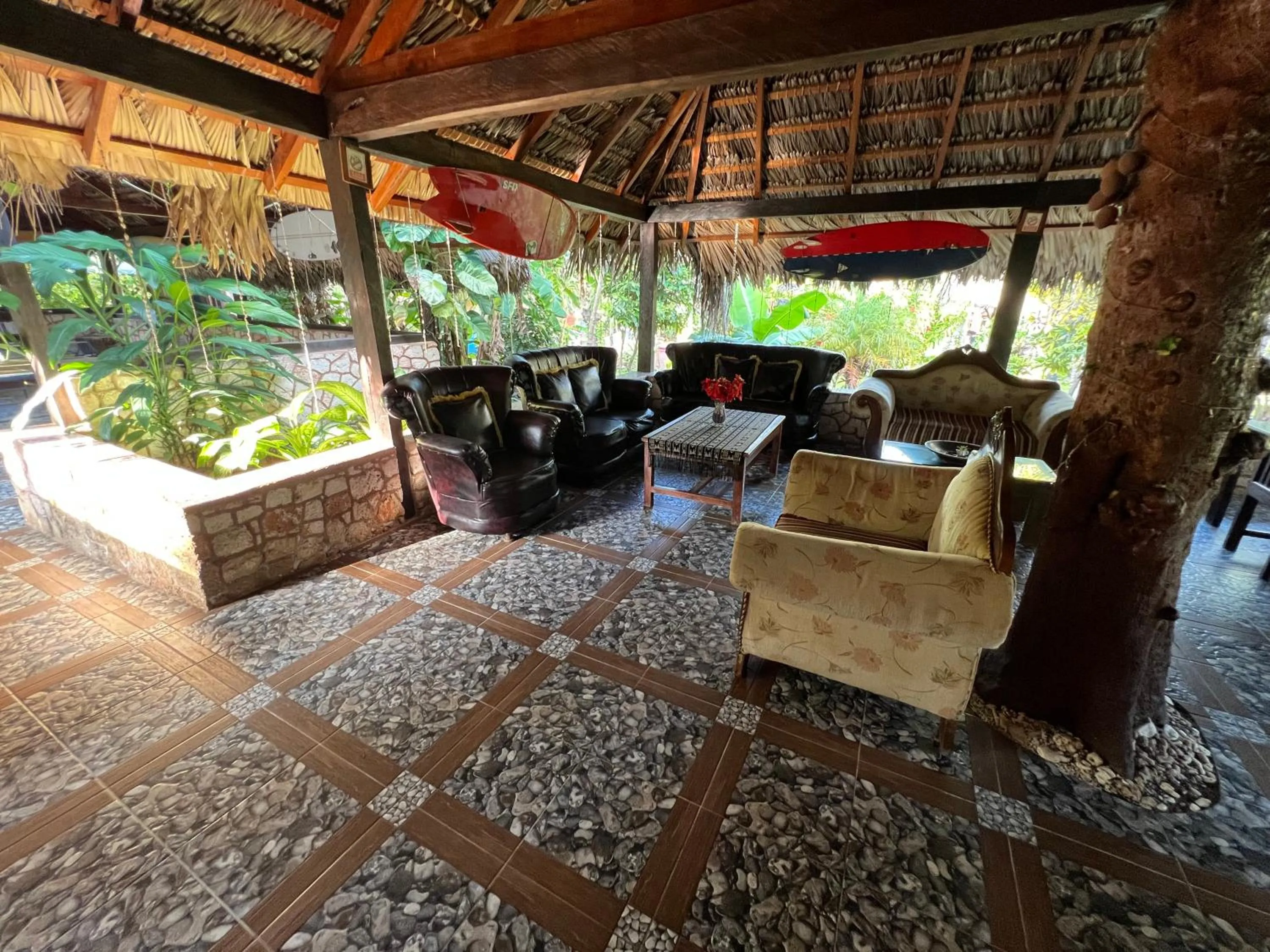 Property building in Rote Surf Resort - Lualemba Bungalows