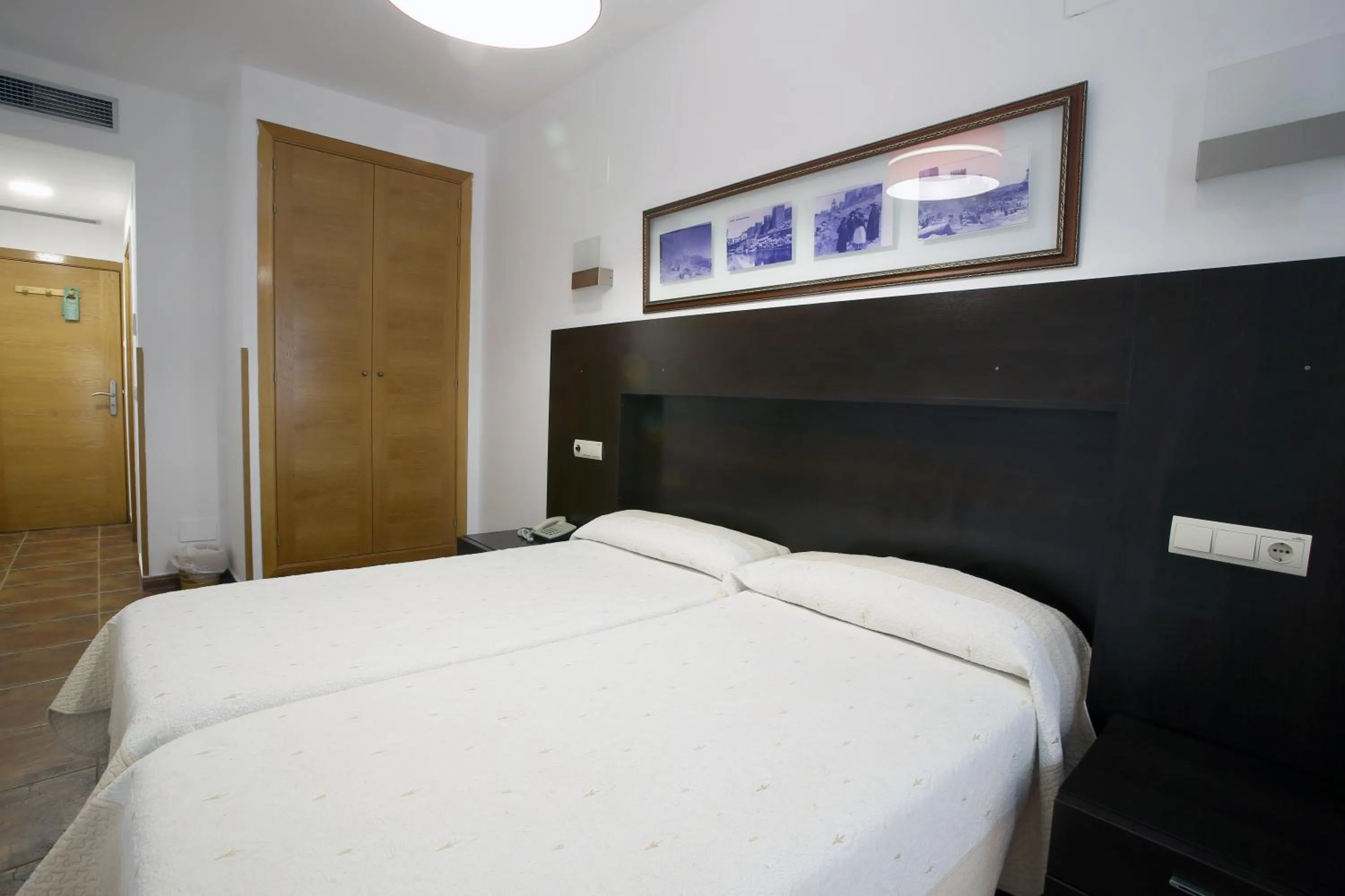 Bed in Hotel Las Murallas
