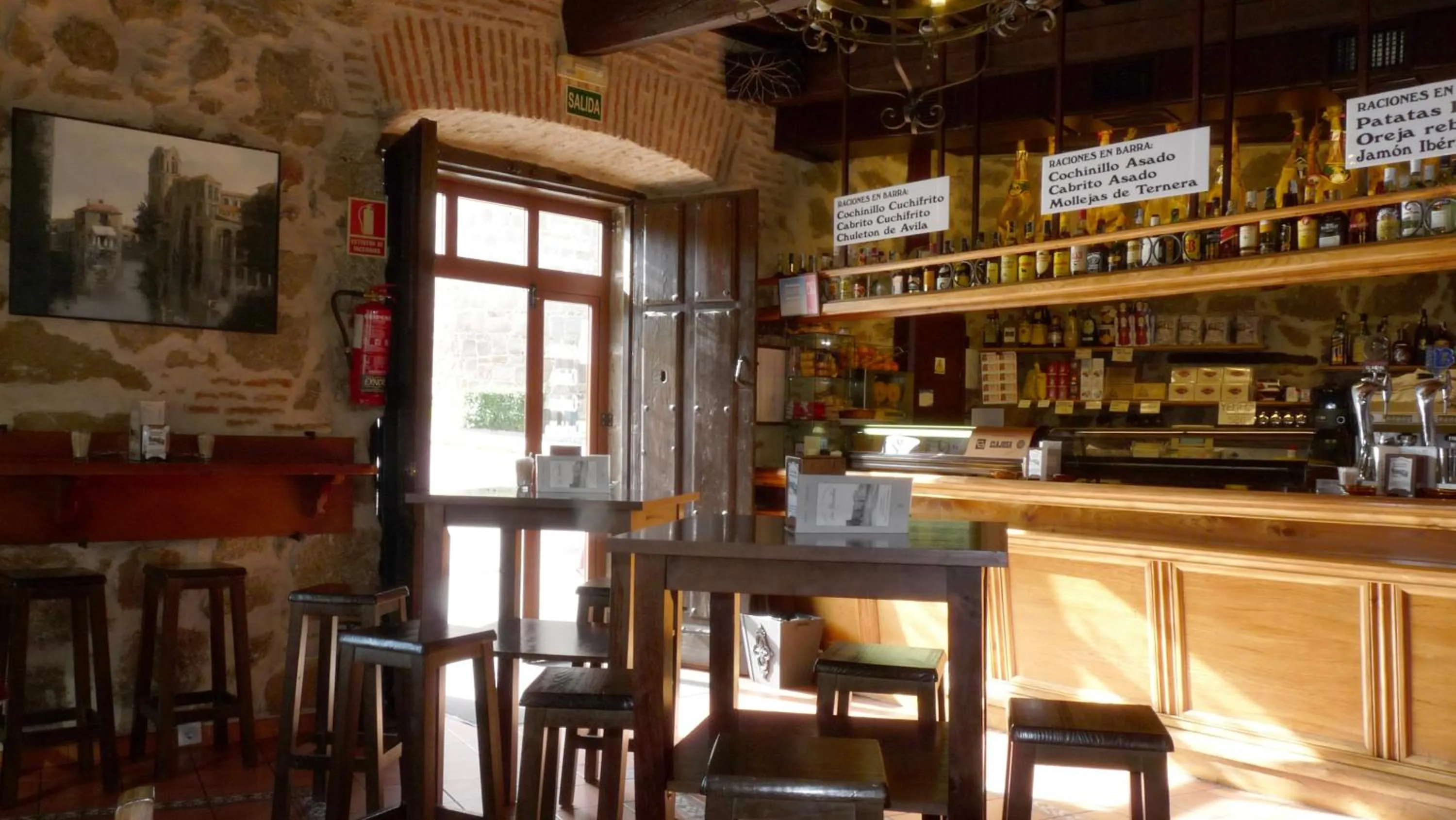 Lounge or bar in Hotel Las Murallas