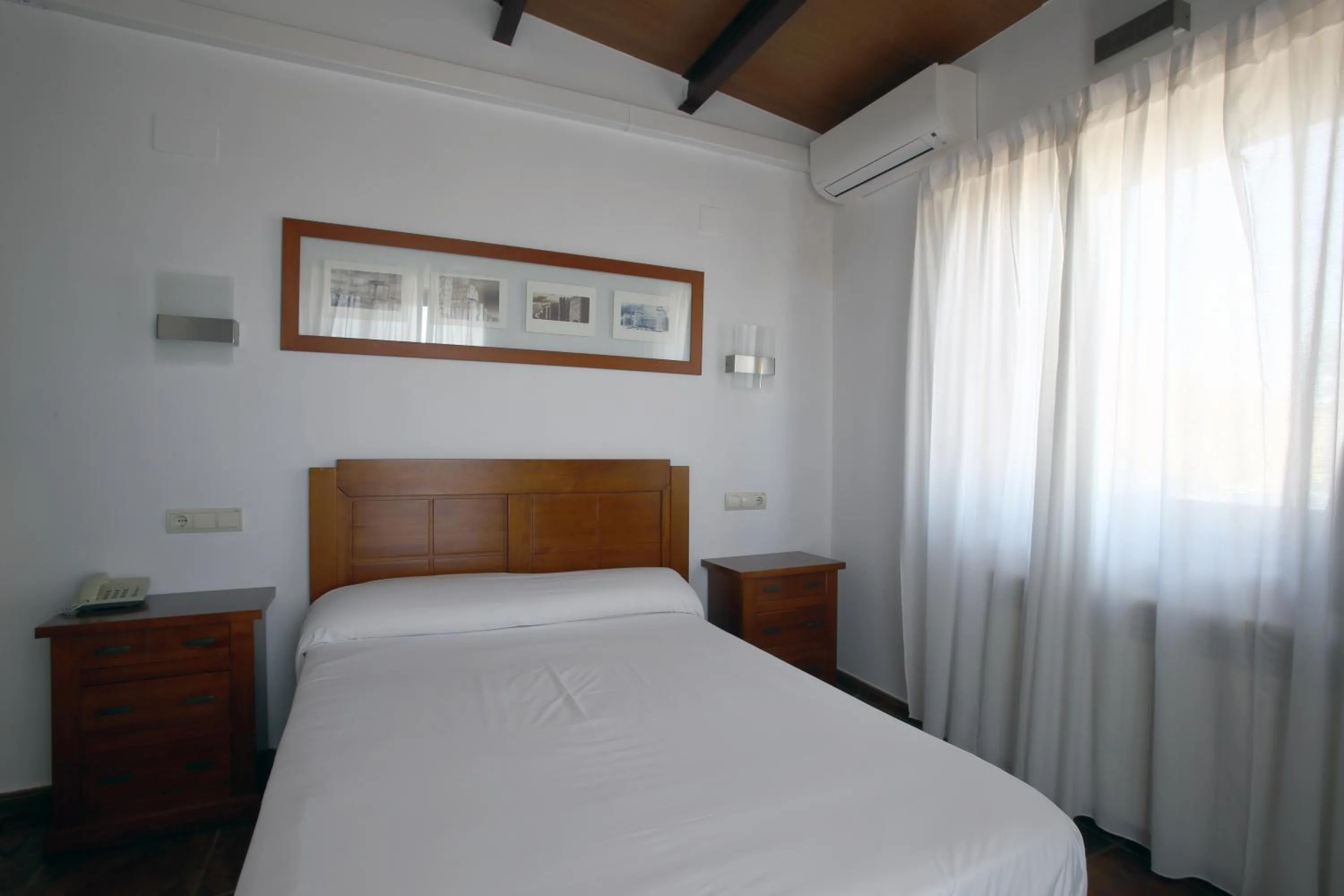 Bed in Hotel Las Murallas