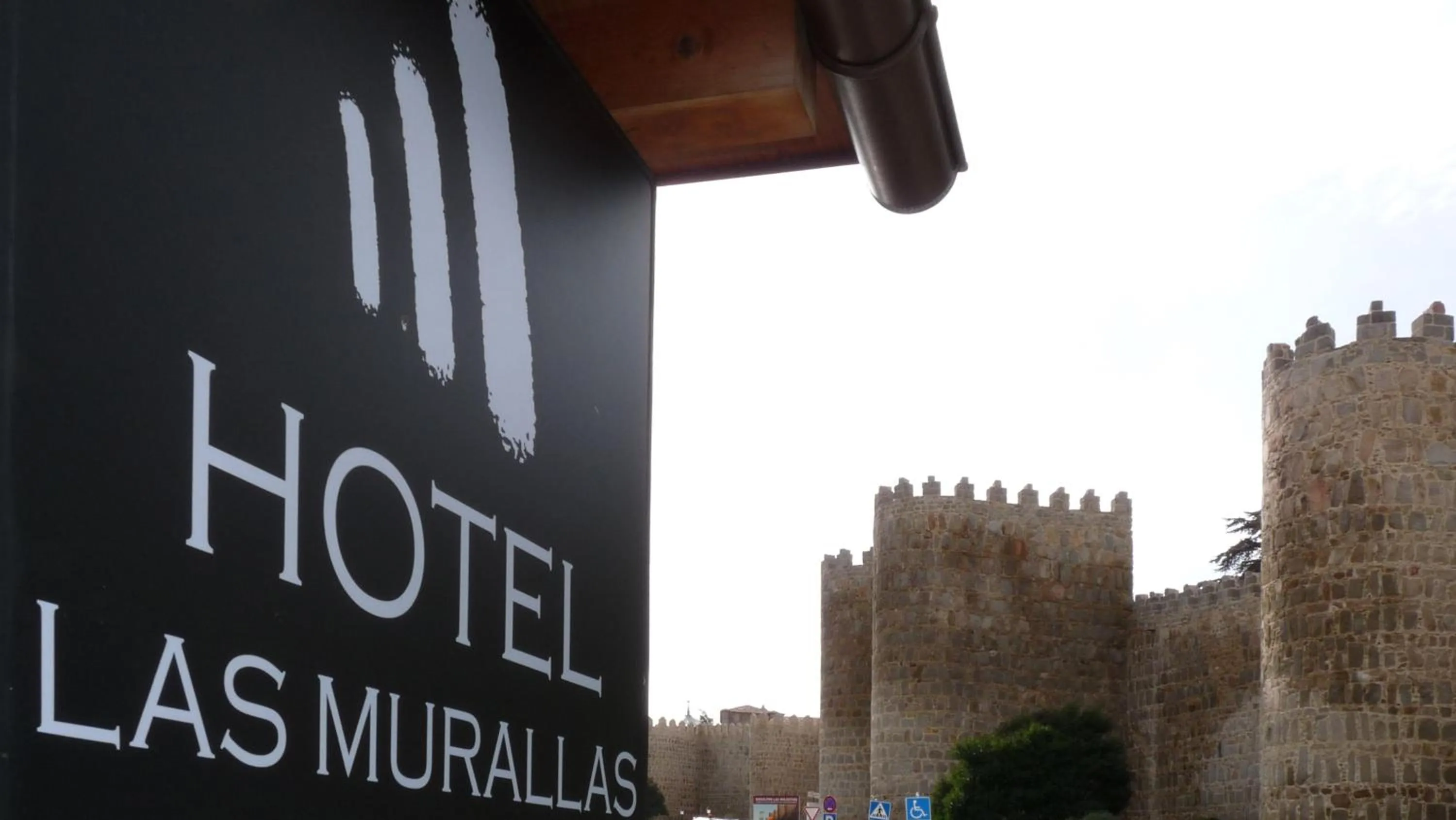Property logo or sign in Hotel Las Murallas