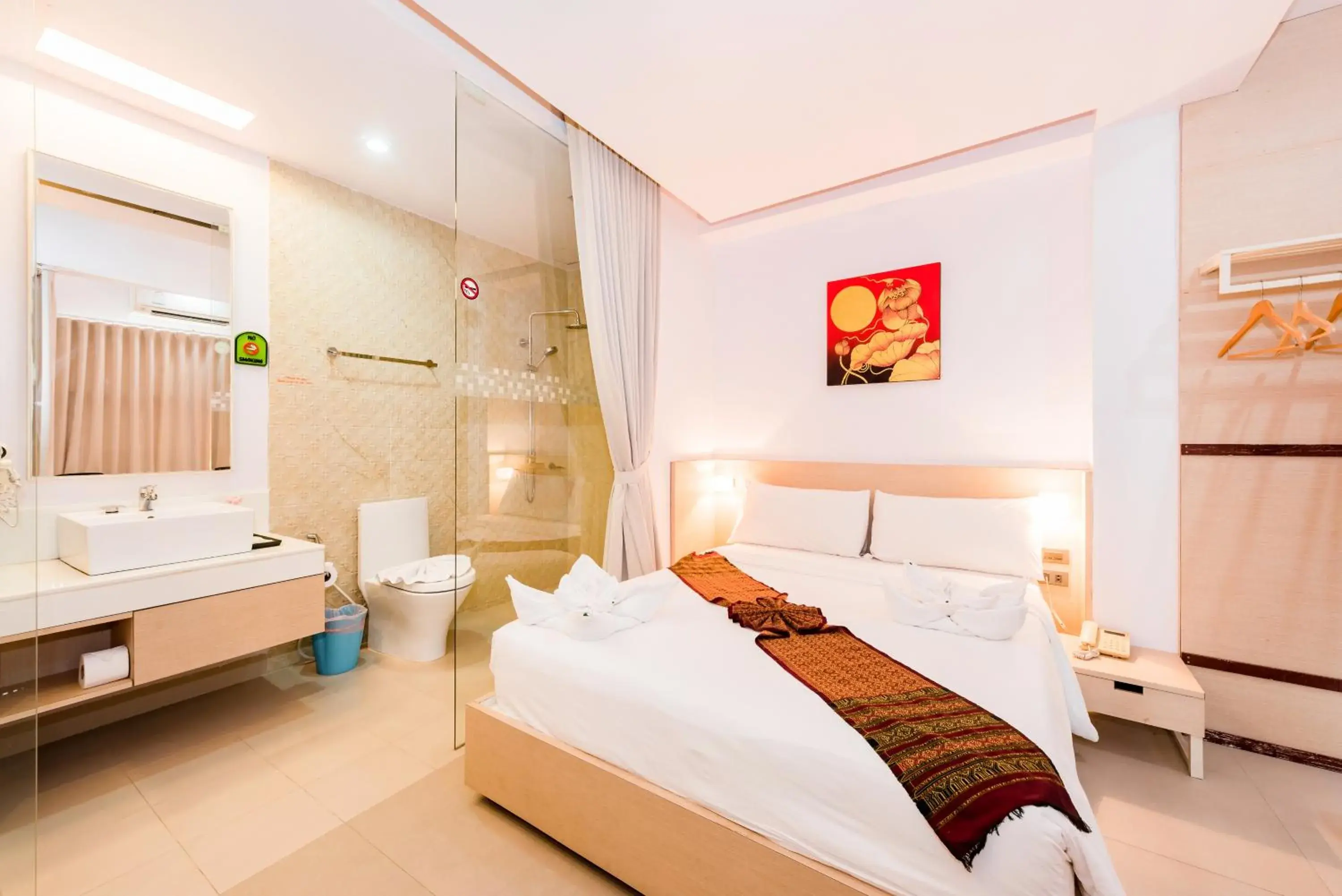 Superior Queen Room in My Hotel Phuket Superior Queen Room in My Hotel Phuket