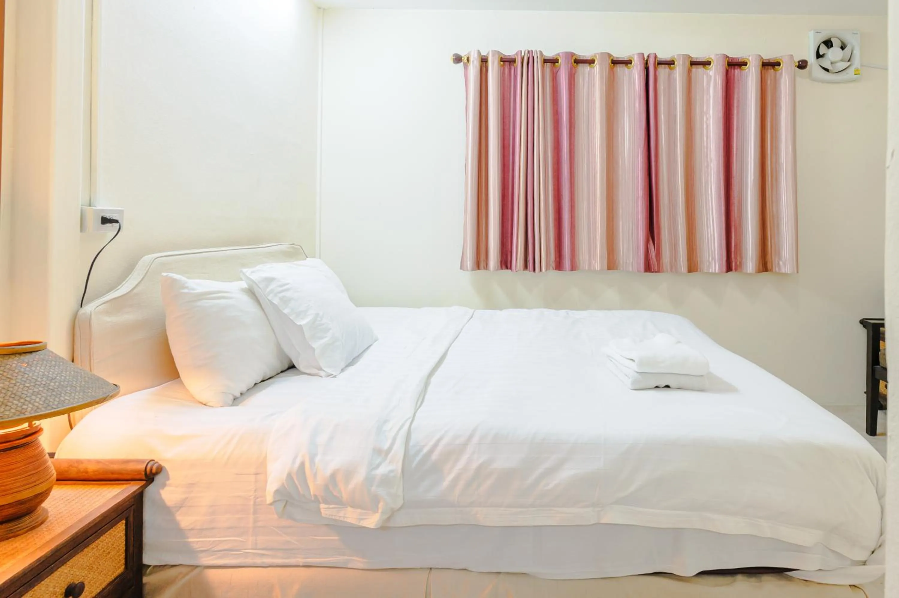 Bed in High5 Guesthouse