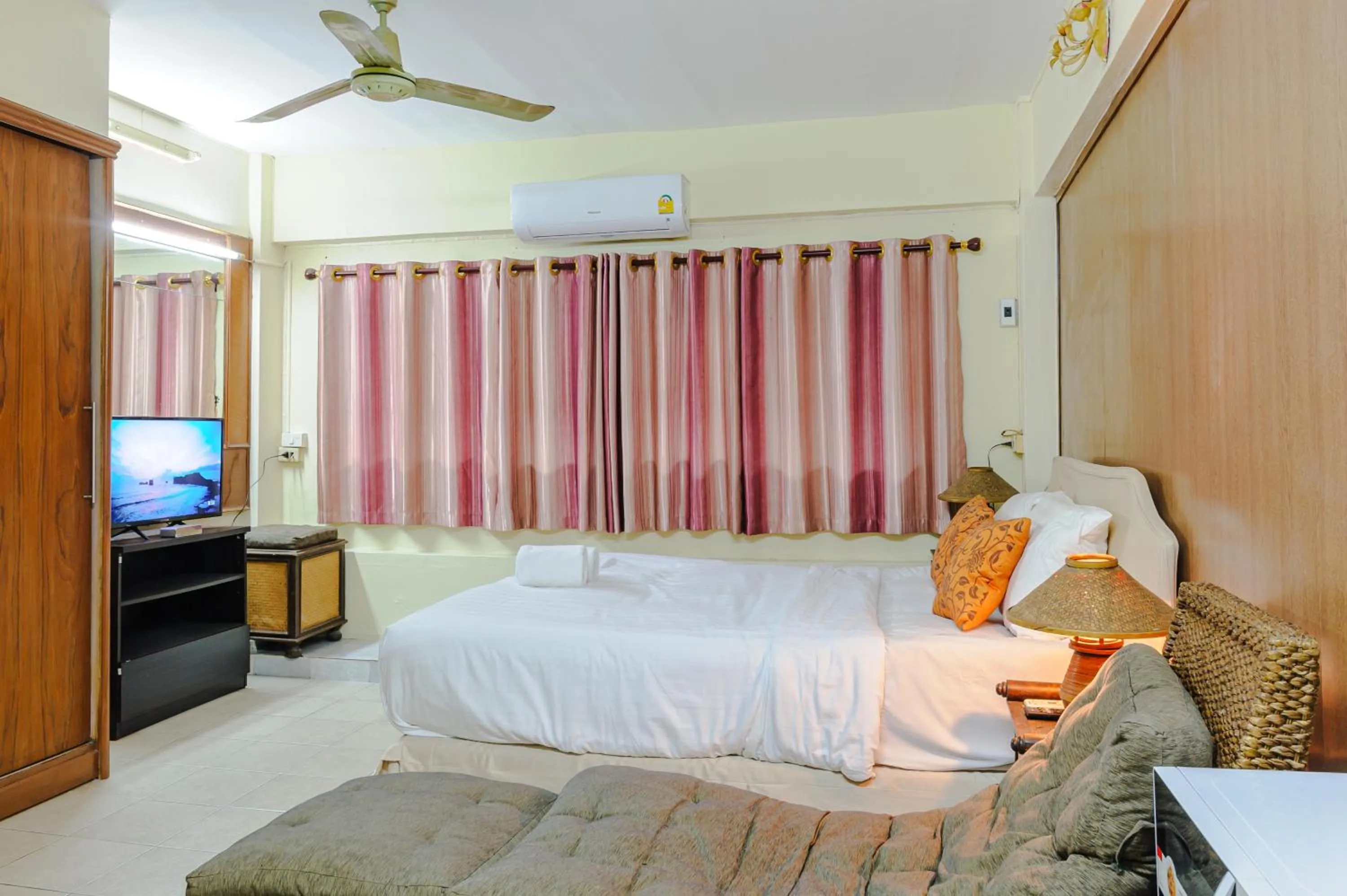 Bed in High5 Guesthouse