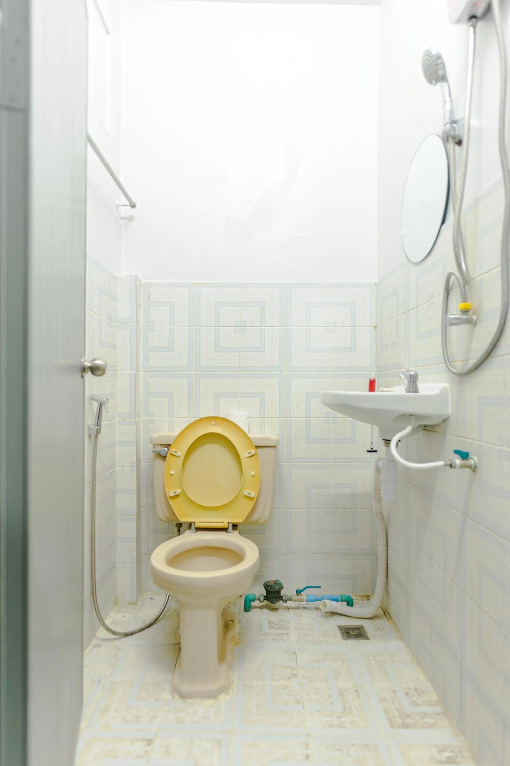 Toilet in High5 Guesthouse