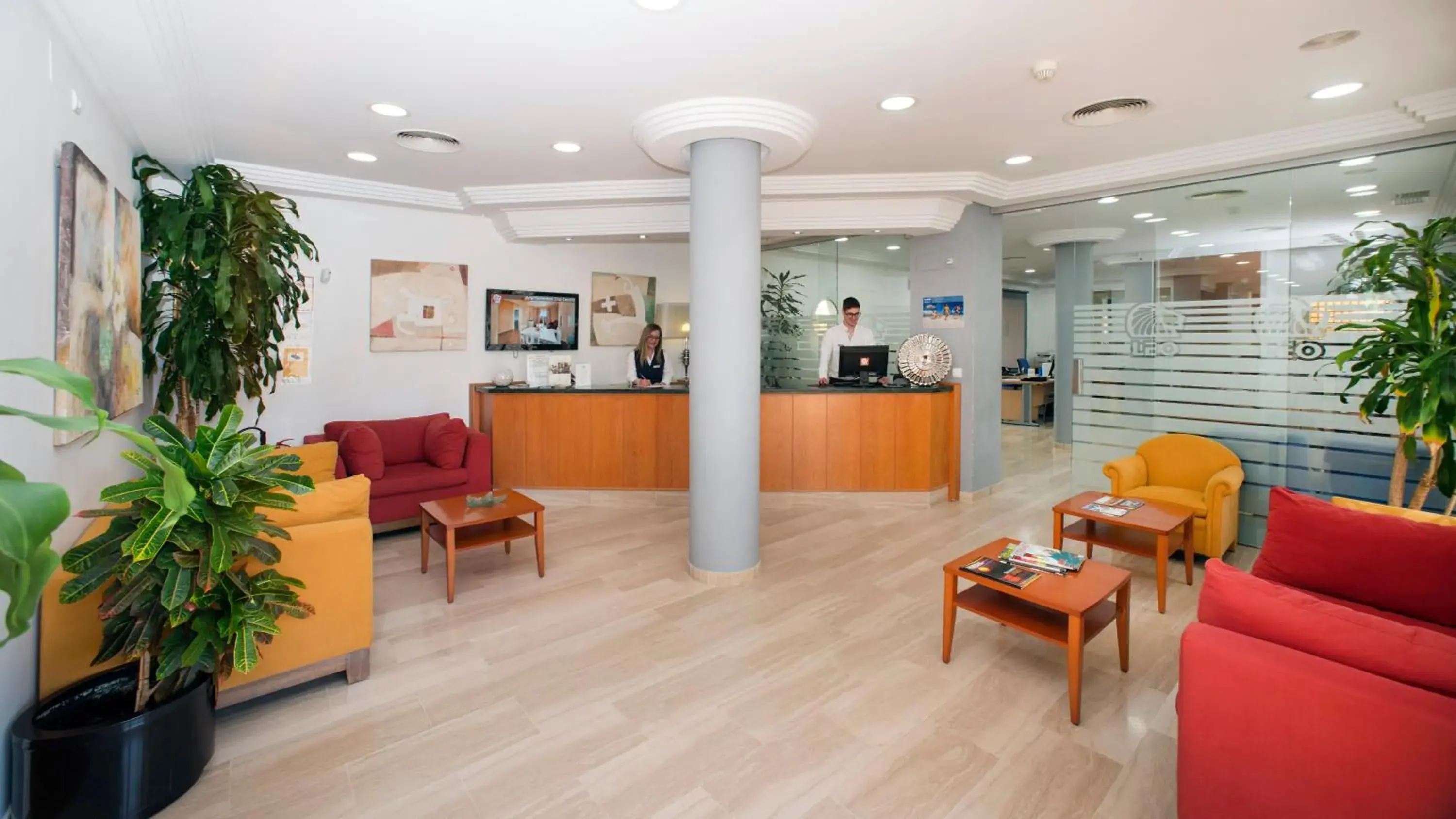 Lobby or reception in Leo Canela Lobby or reception in Leo Canela