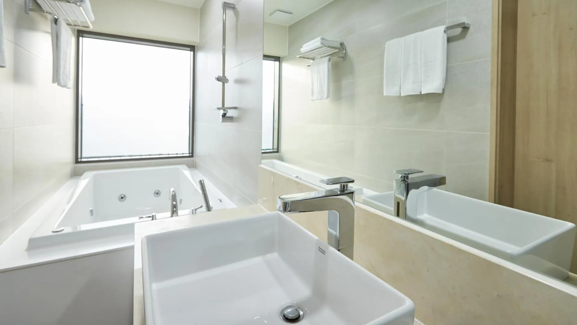 Bathroom in Chuncheon Eston Hotel