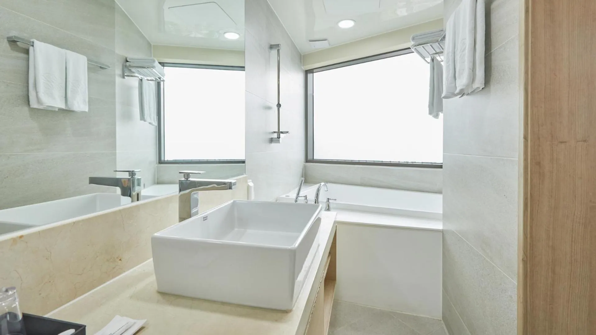 Shower in Chuncheon Eston Hotel
