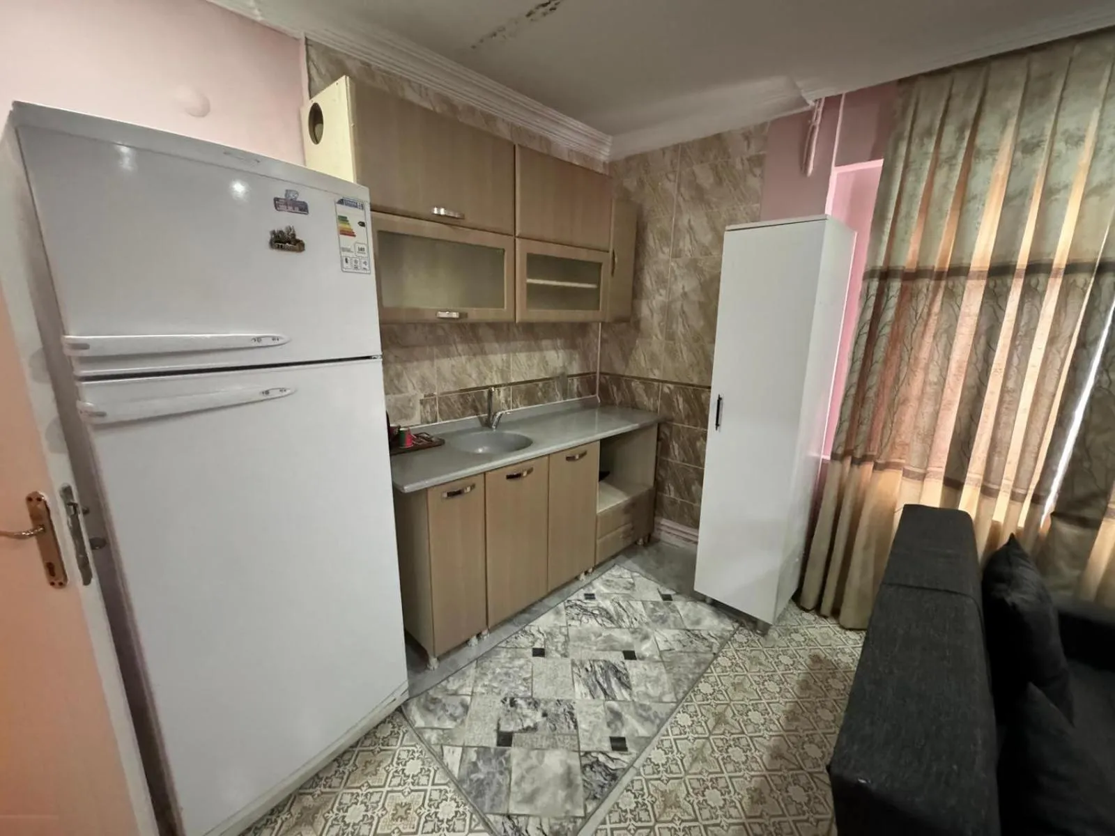 Photo of the whole room in İstanbul Palace Hotel