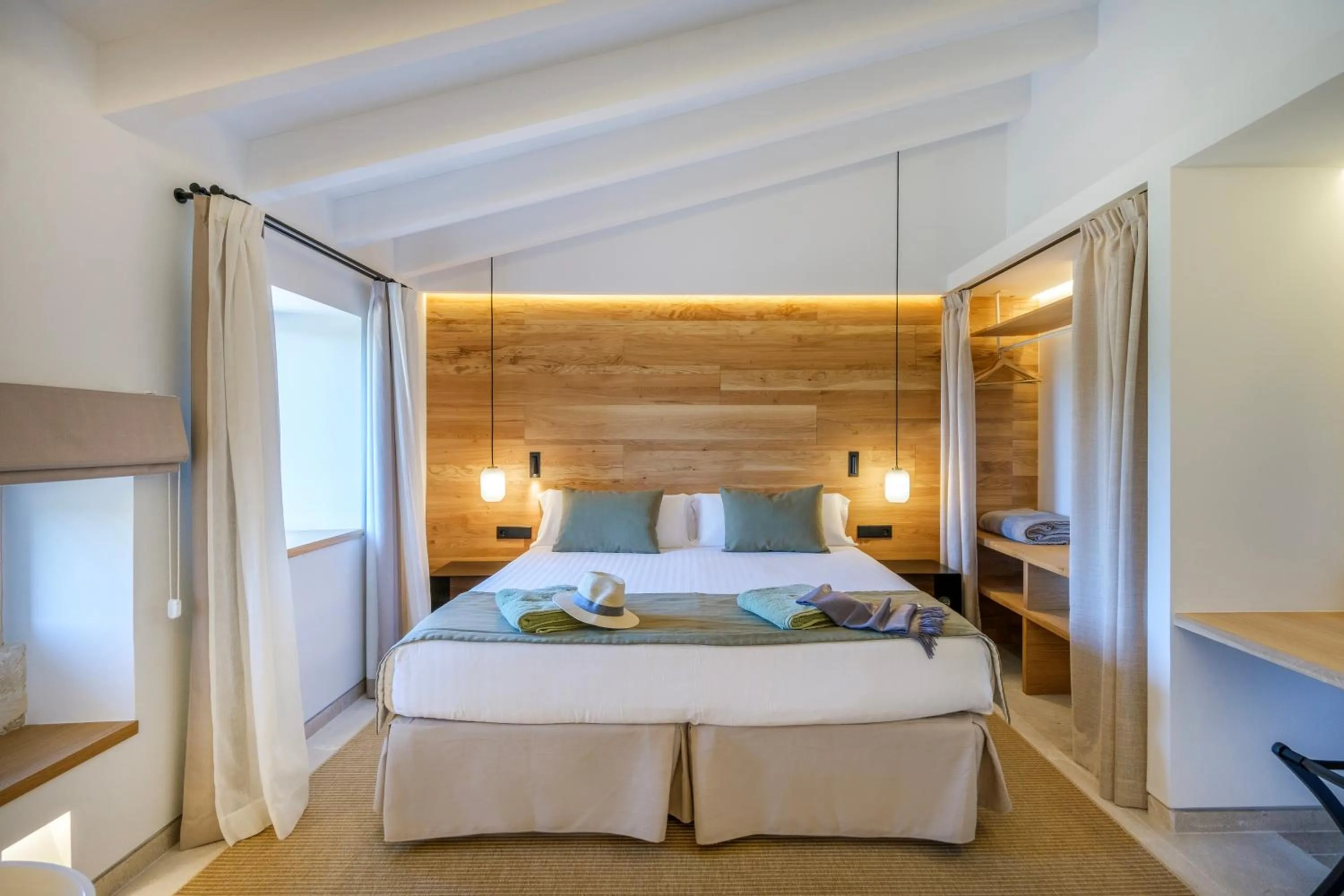 Bed in Fincahotel Treurer - Olive Grove & Grand House - Adults Only