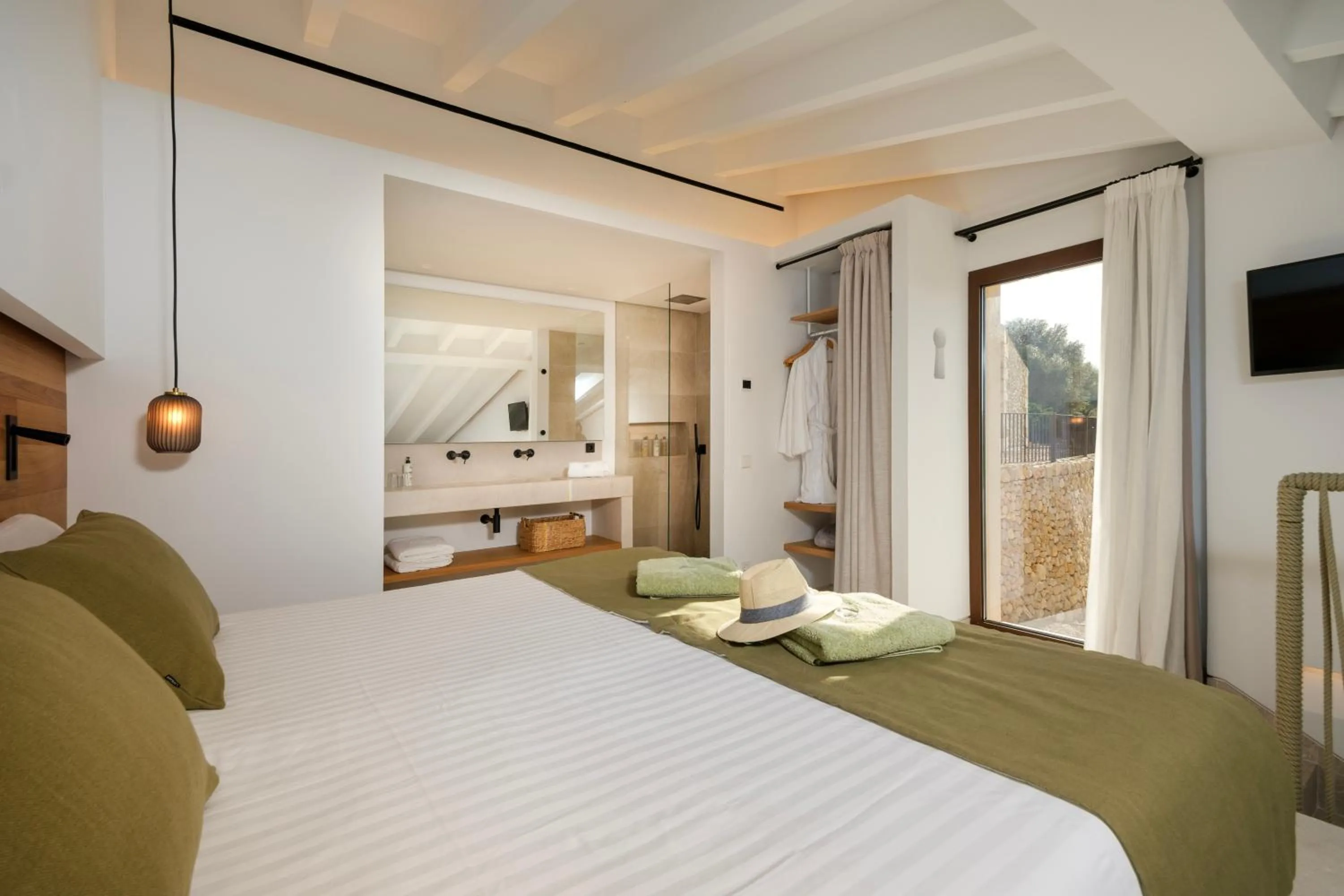 Bed in Fincahotel Treurer - Olive Grove & Grand House - Adults Only