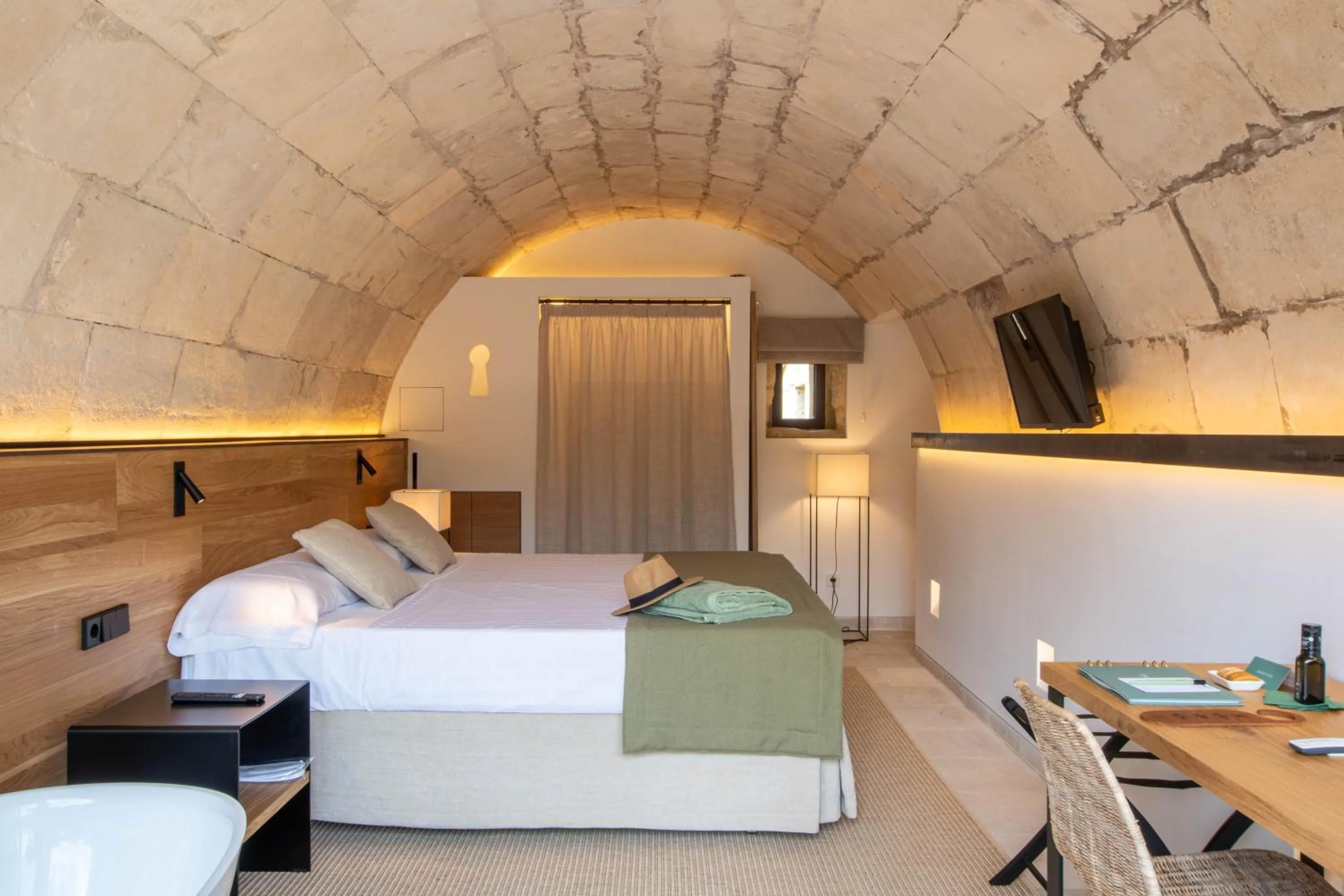 Bed in Fincahotel Treurer - Olive Grove & Grand House - Adults Only