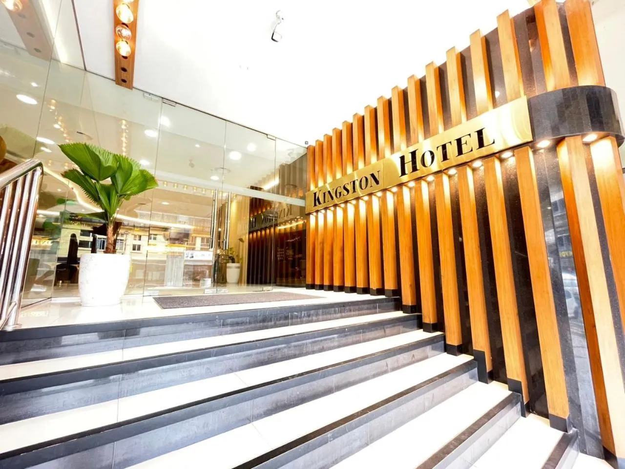 Facade/entrance in Kingston Hotel - Jalan Tuanku Abdul Rahman