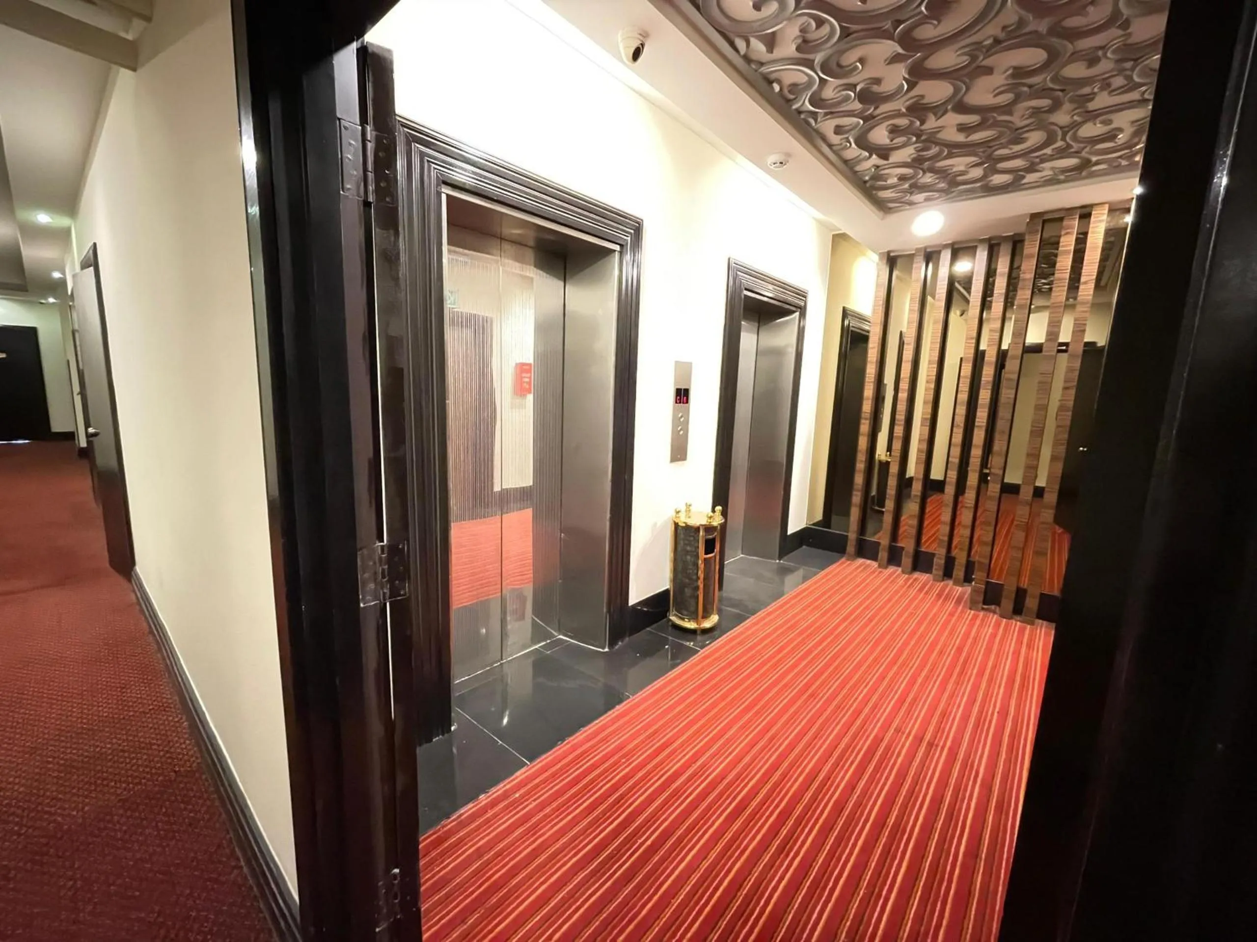 elevator in Kingston Hotel - Jalan Tuanku Abdul Rahman