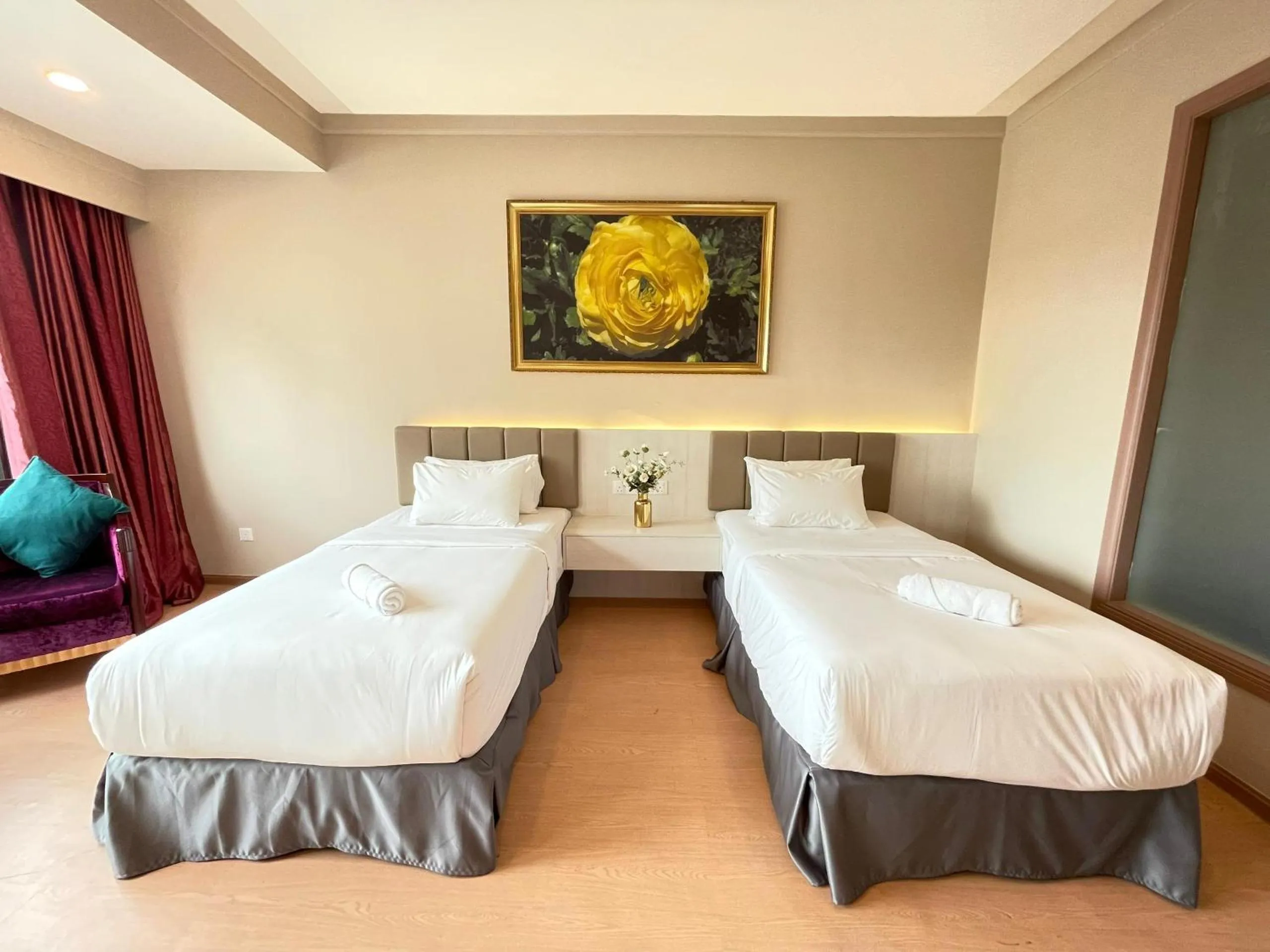 Bedroom, Bed in Kingston Hotel - Jalan Tuanku Abdul Rahman