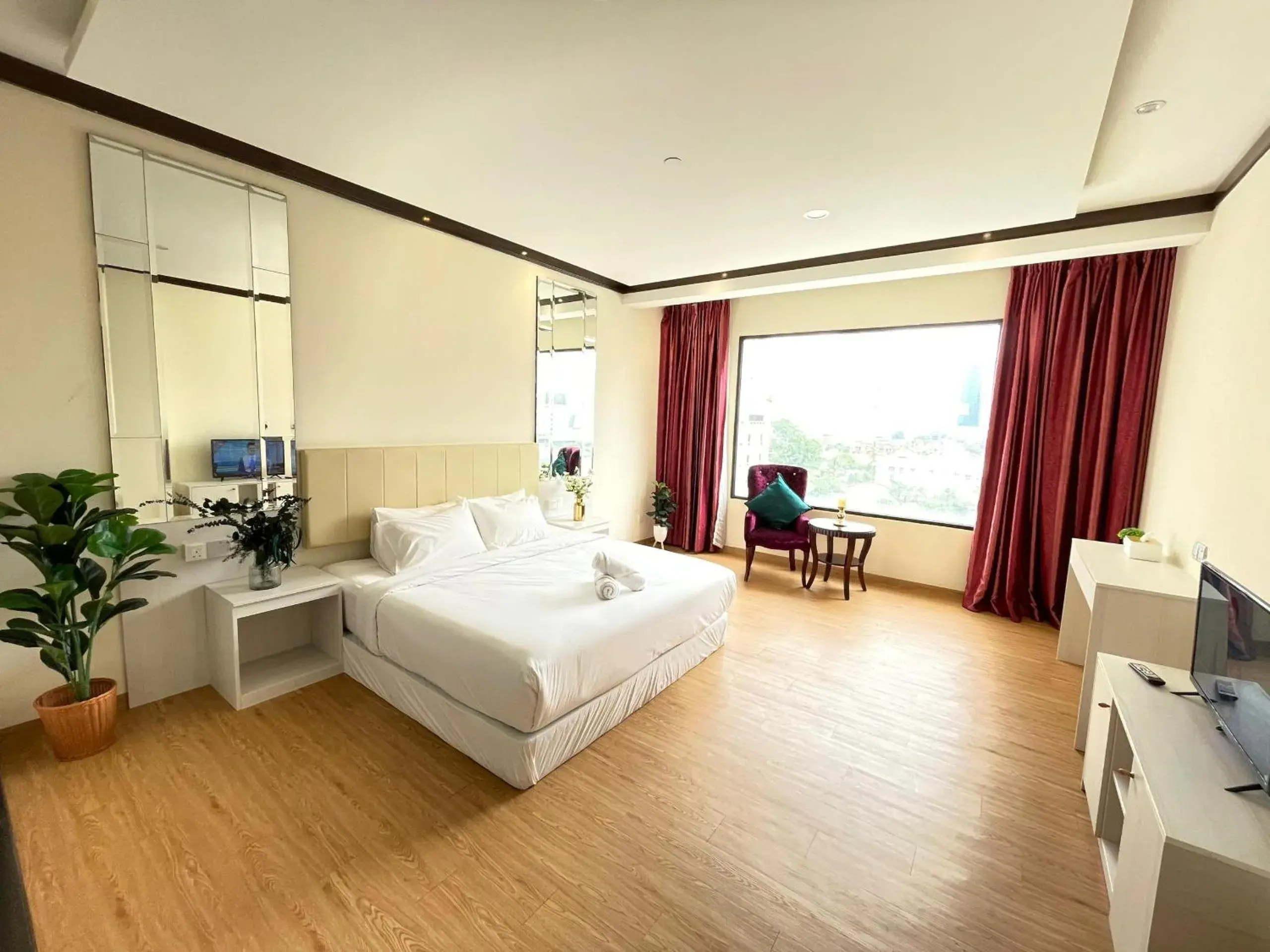 Seating area, Bed in Kingston Hotel - Jalan Tuanku Abdul Rahman Seating area, Bed in Kingston Hotel - Jalan Tuanku Abdul Rahman
