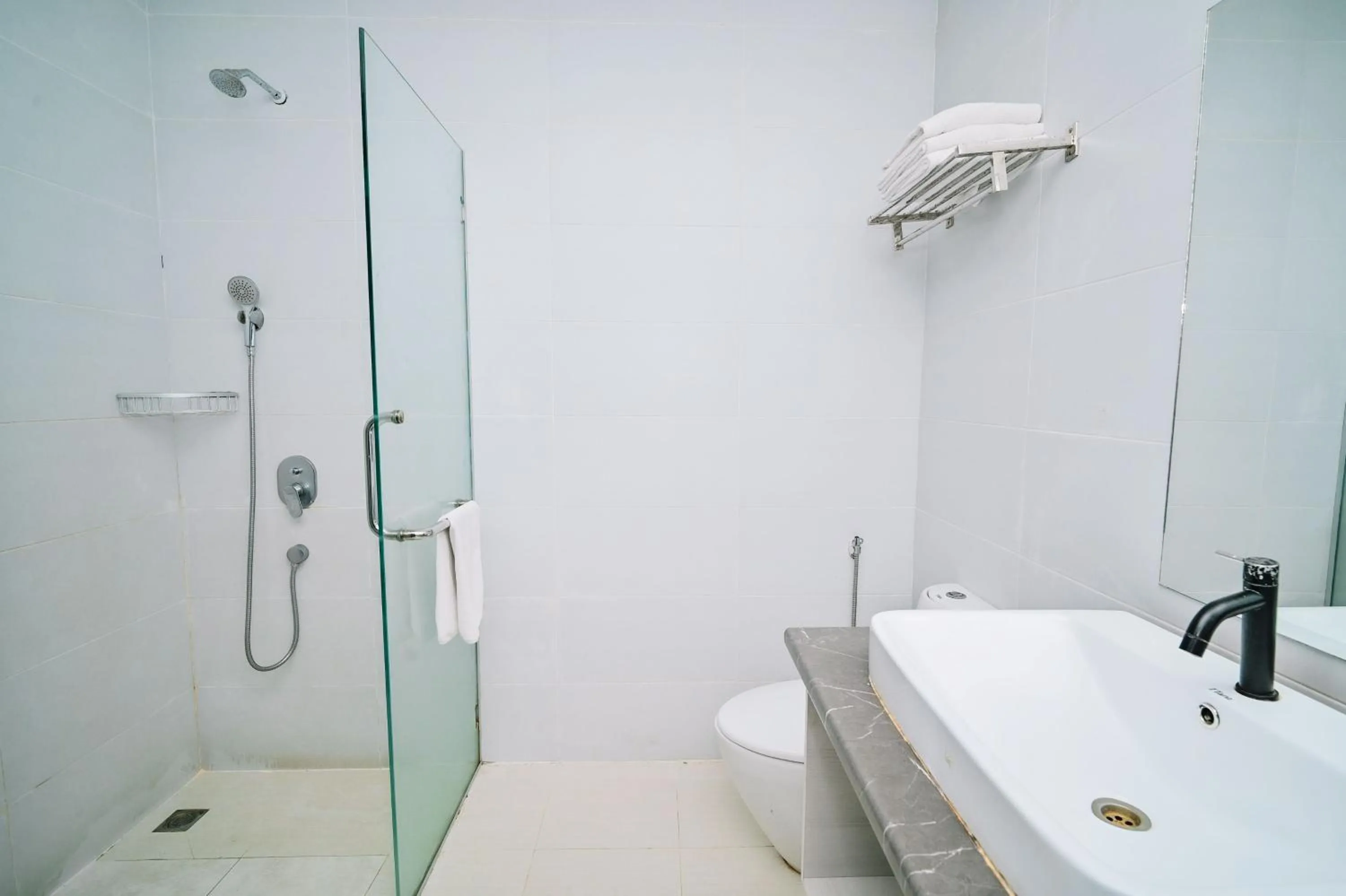 Bathroom in Kingston Hotel 5 - Chow Kit