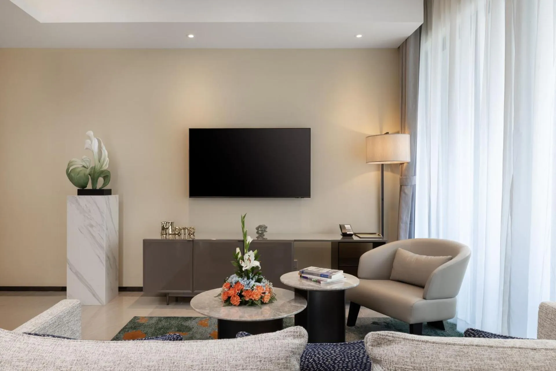 TV and multimedia in Pan Pacific Serviced Suites Nairobi