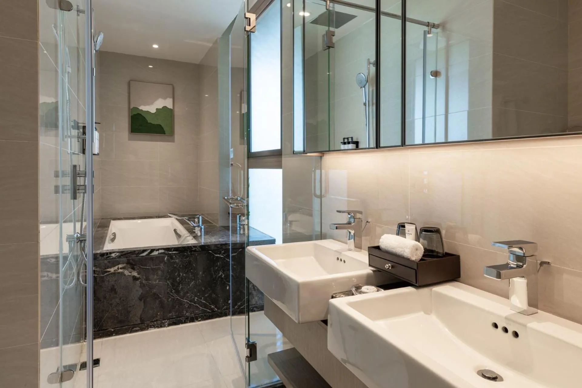 Shower in Pan Pacific Serviced Suites Nairobi