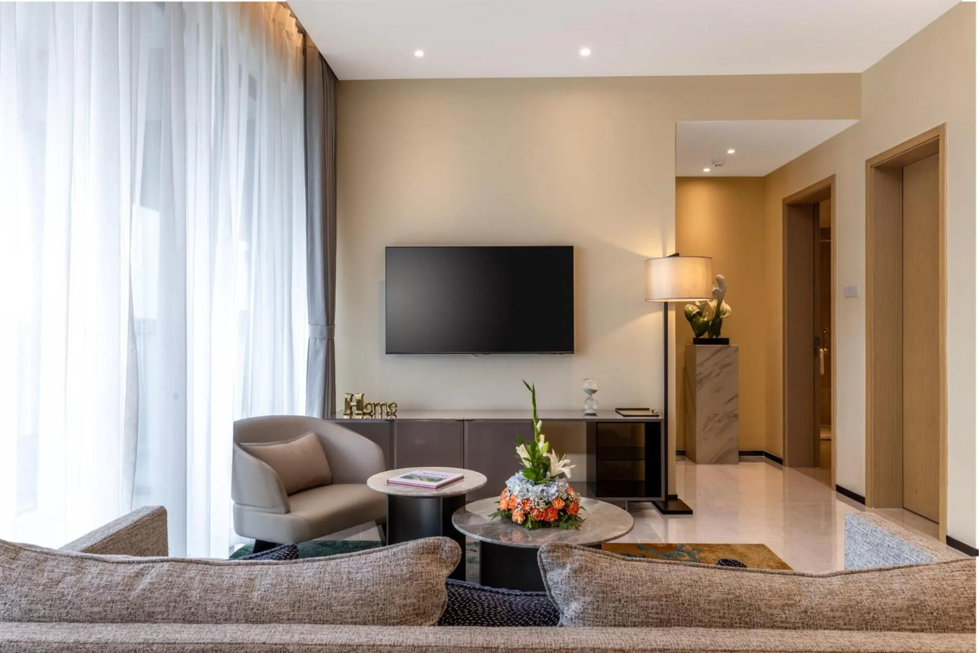 TV and multimedia in Pan Pacific Serviced Suites Nairobi