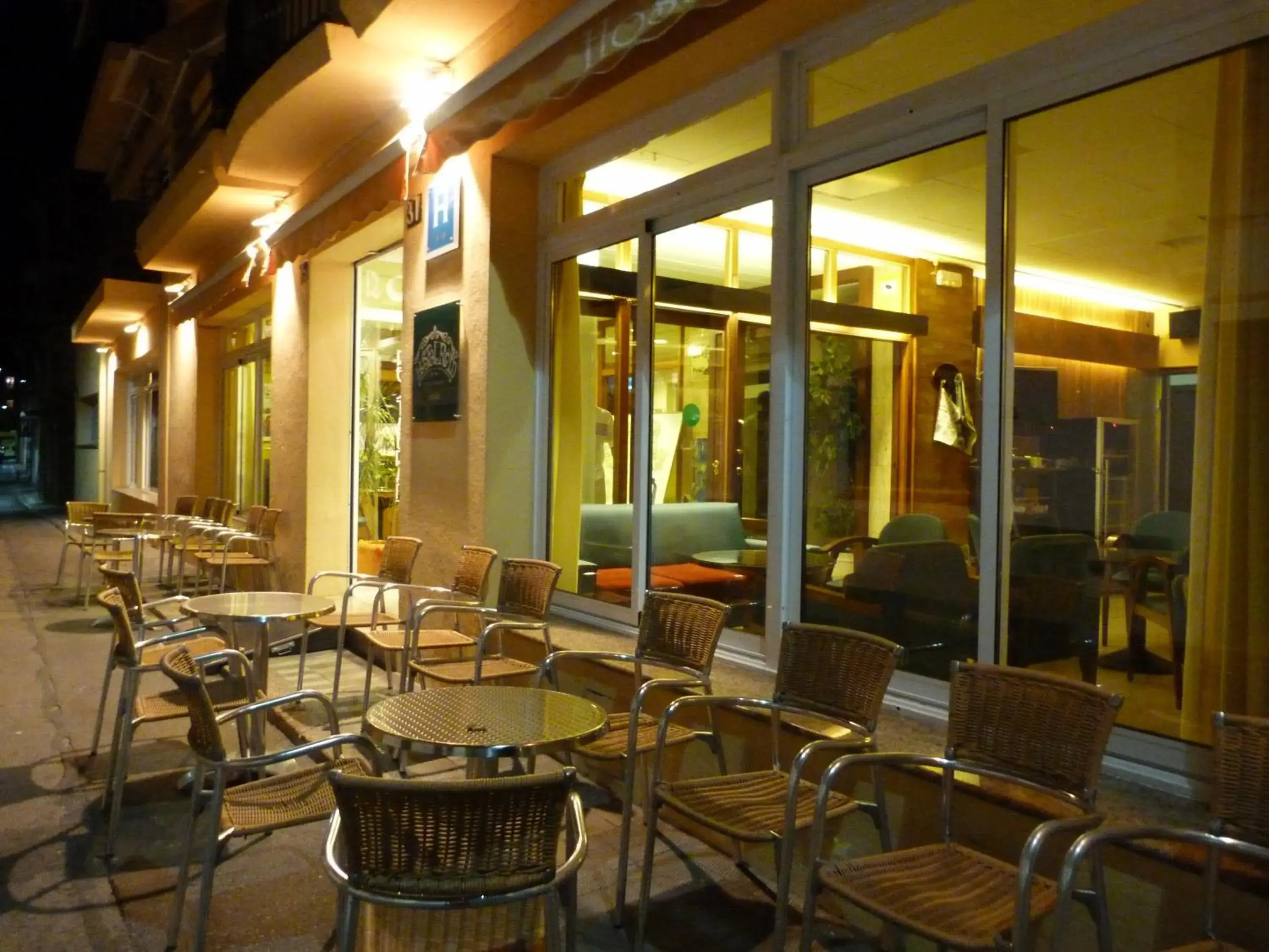 Facade/entrance in Hostal ROM Familiar Facade/entrance in Hostal ROM Familiar