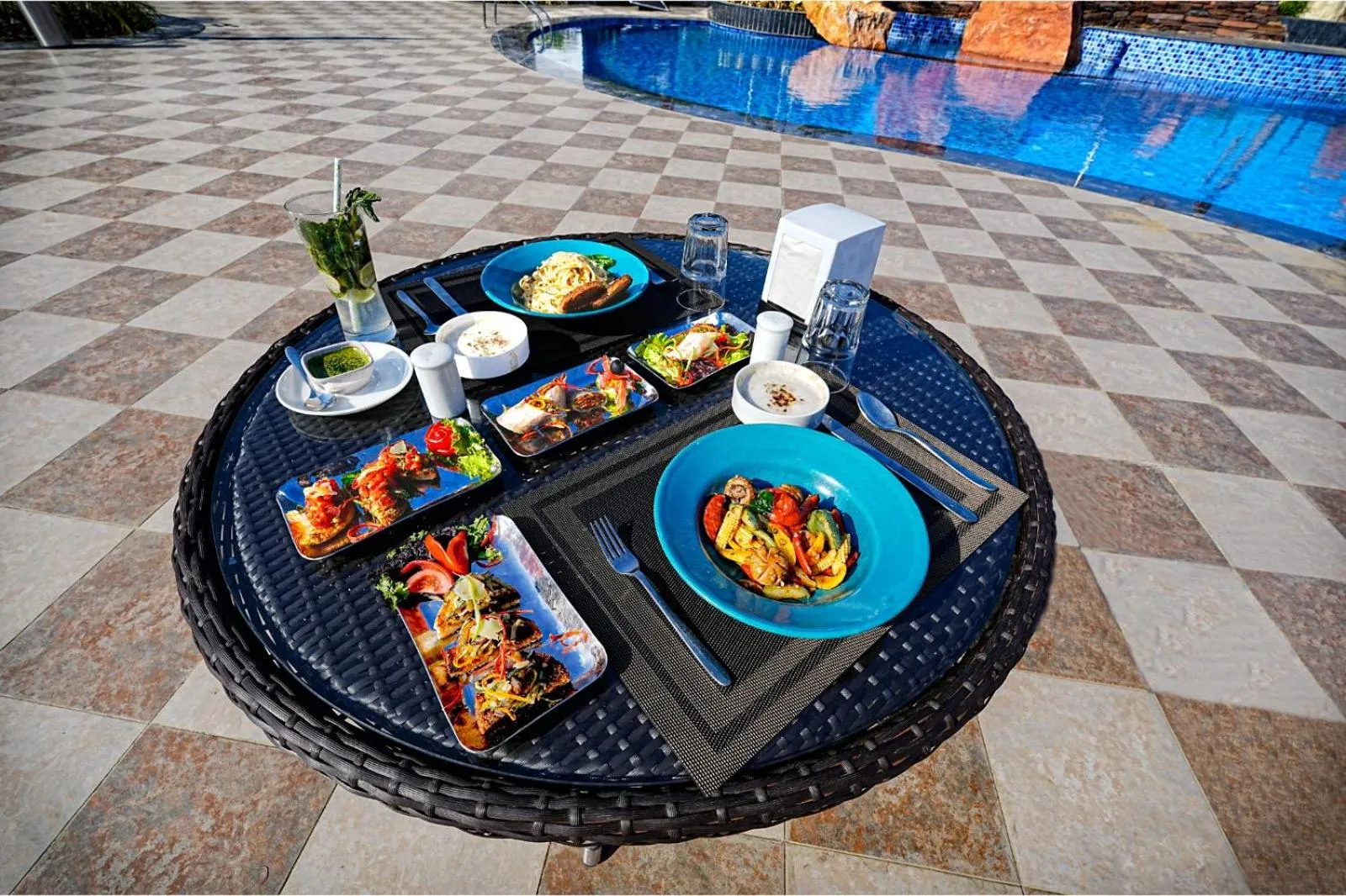 Food in ANANTUM GATEWAY RESORTS