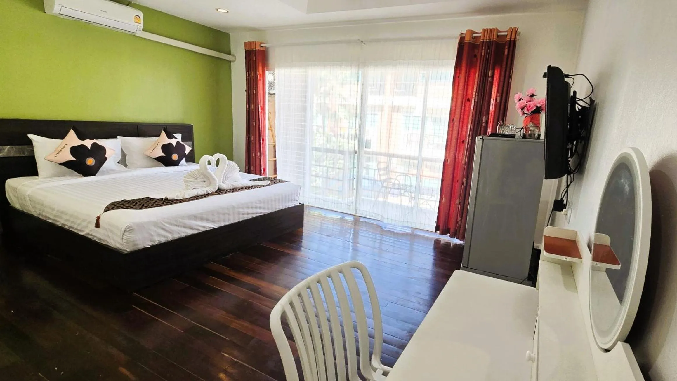 Bed in Sea Boss Homestay