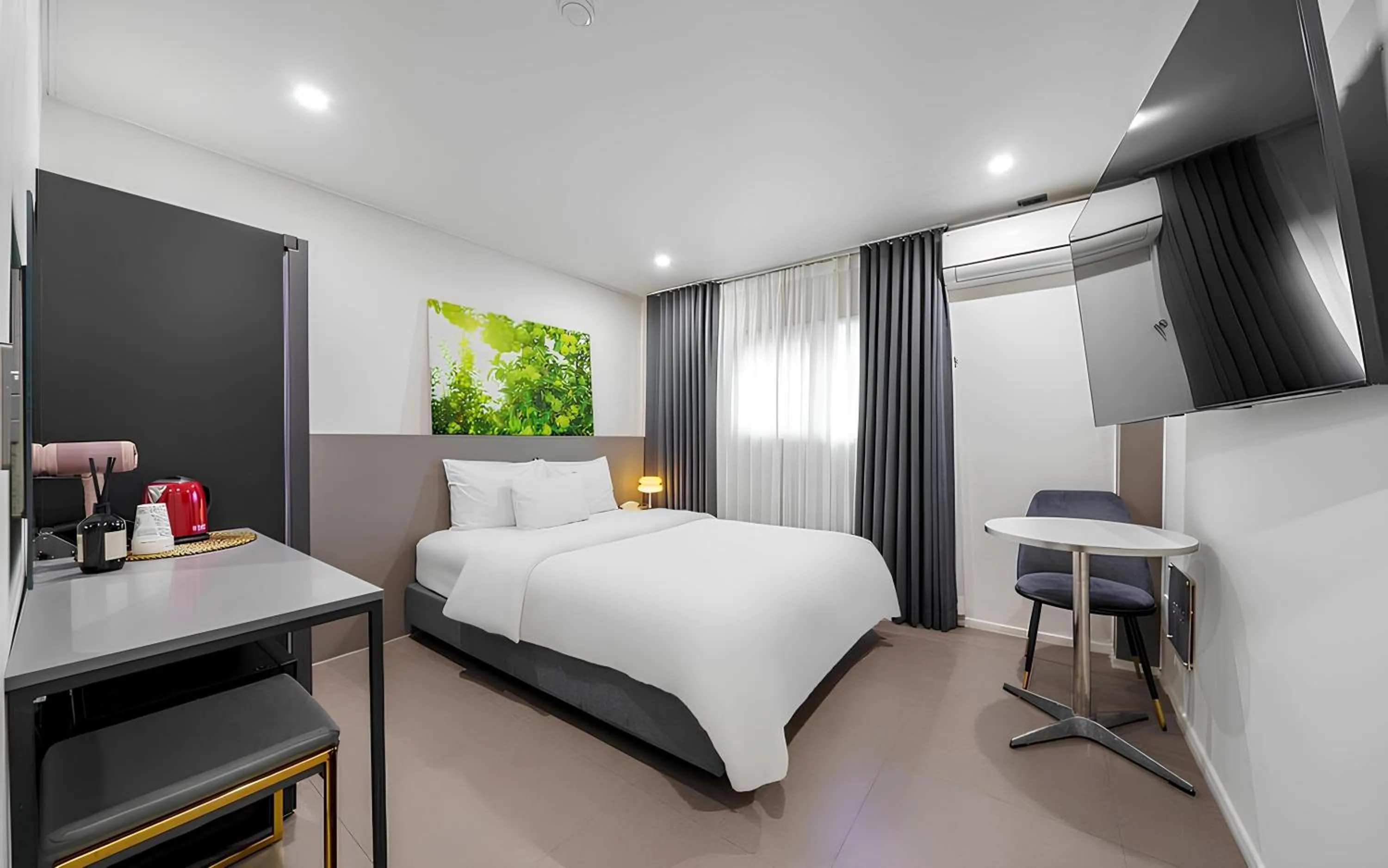 Bedroom, Bed in Songdo The Seoleim Hotel Stay