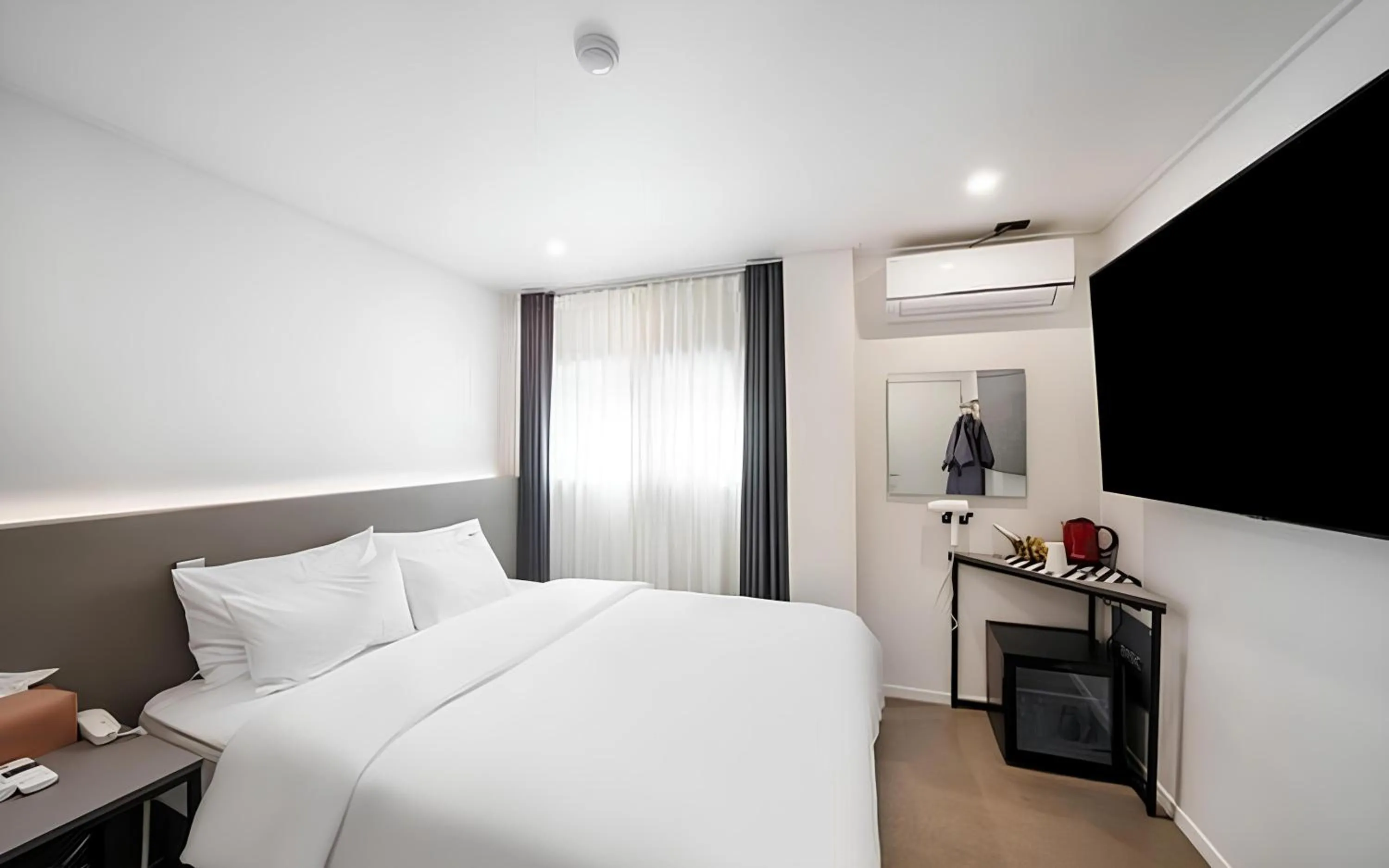 Guests, Bed in Songdo The Seoleim Hotel Stay