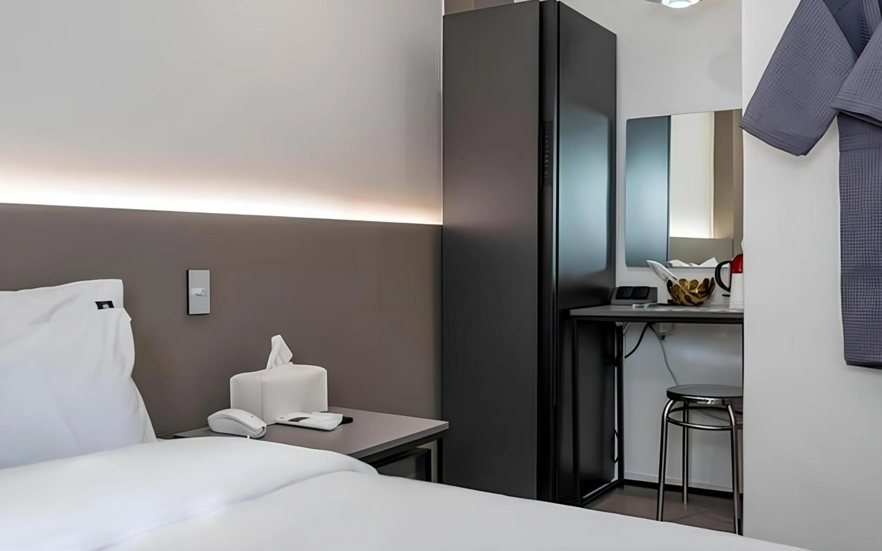 wardrobe, Bed in Songdo The Seoleim Hotel Stay