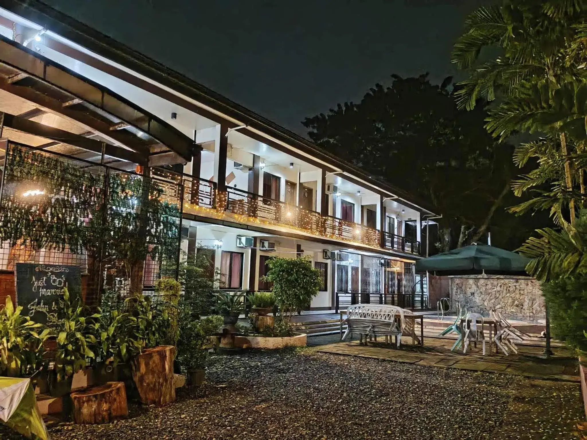 Property building in DIAKOPES INN Property building in DIAKOPES INN