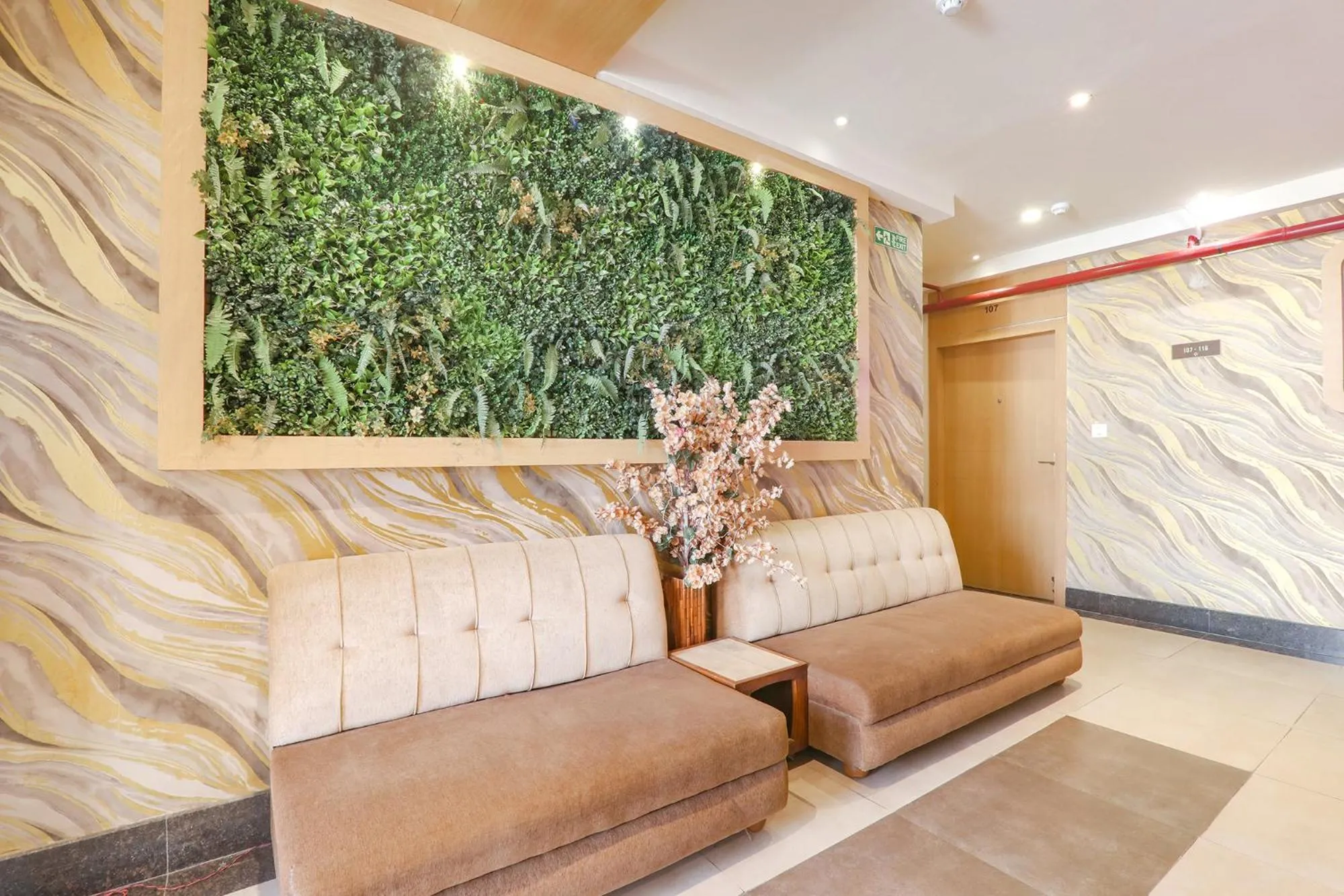 Seating area in FabHotel Raghubar Kripa