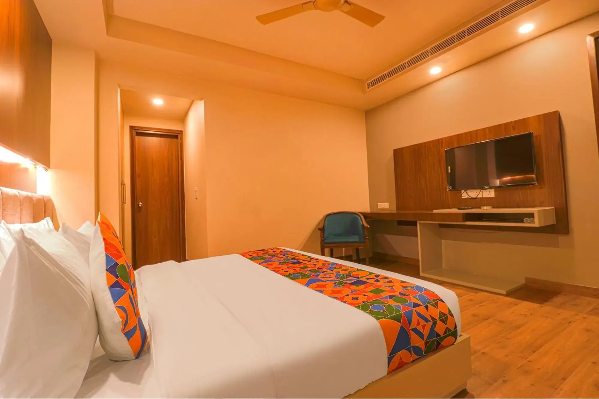 Bed in FabHotel Prime Shanit Bed in FabHotel Prime Shanit